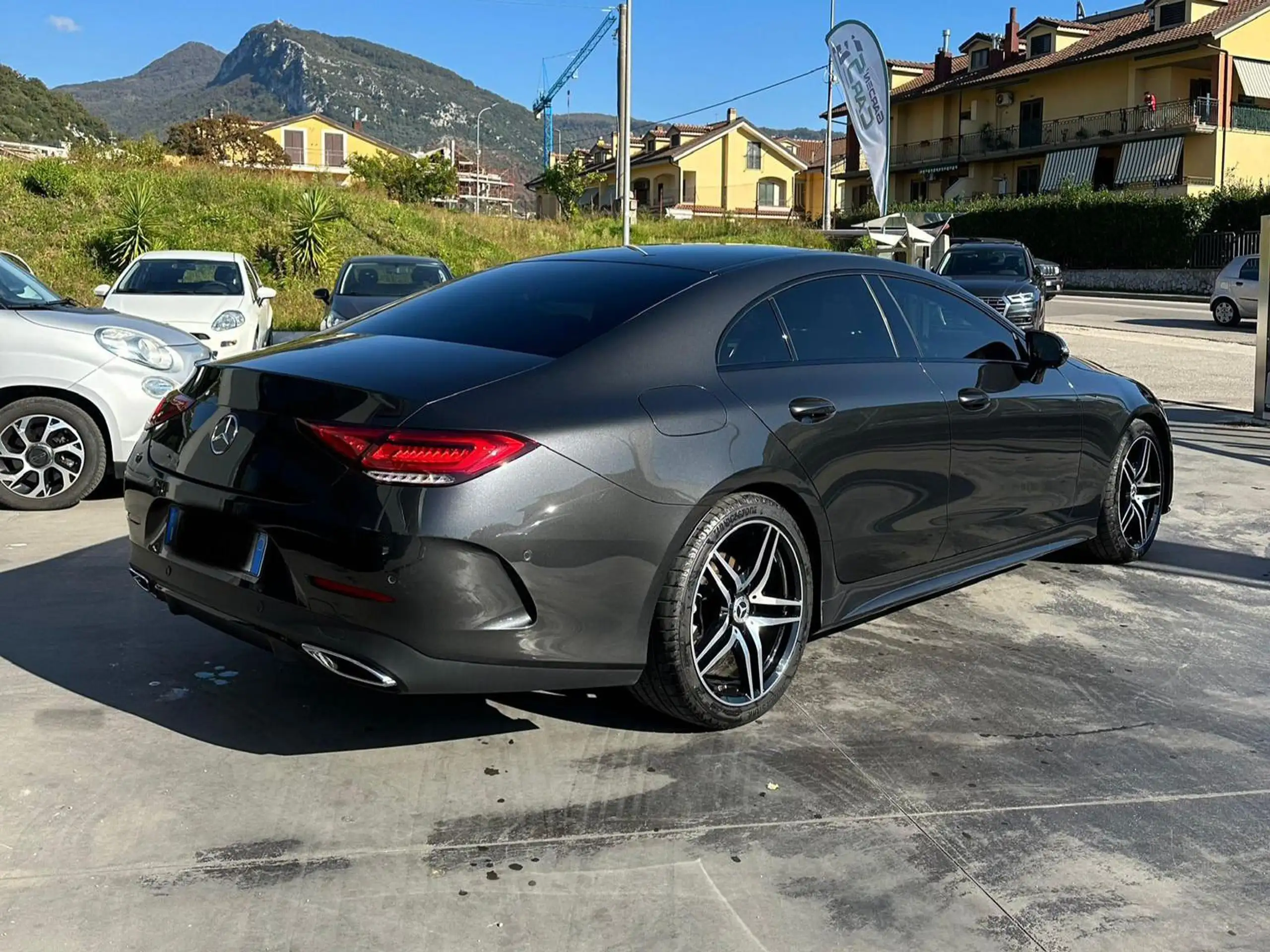 Mercedes-Benz - CLS 300