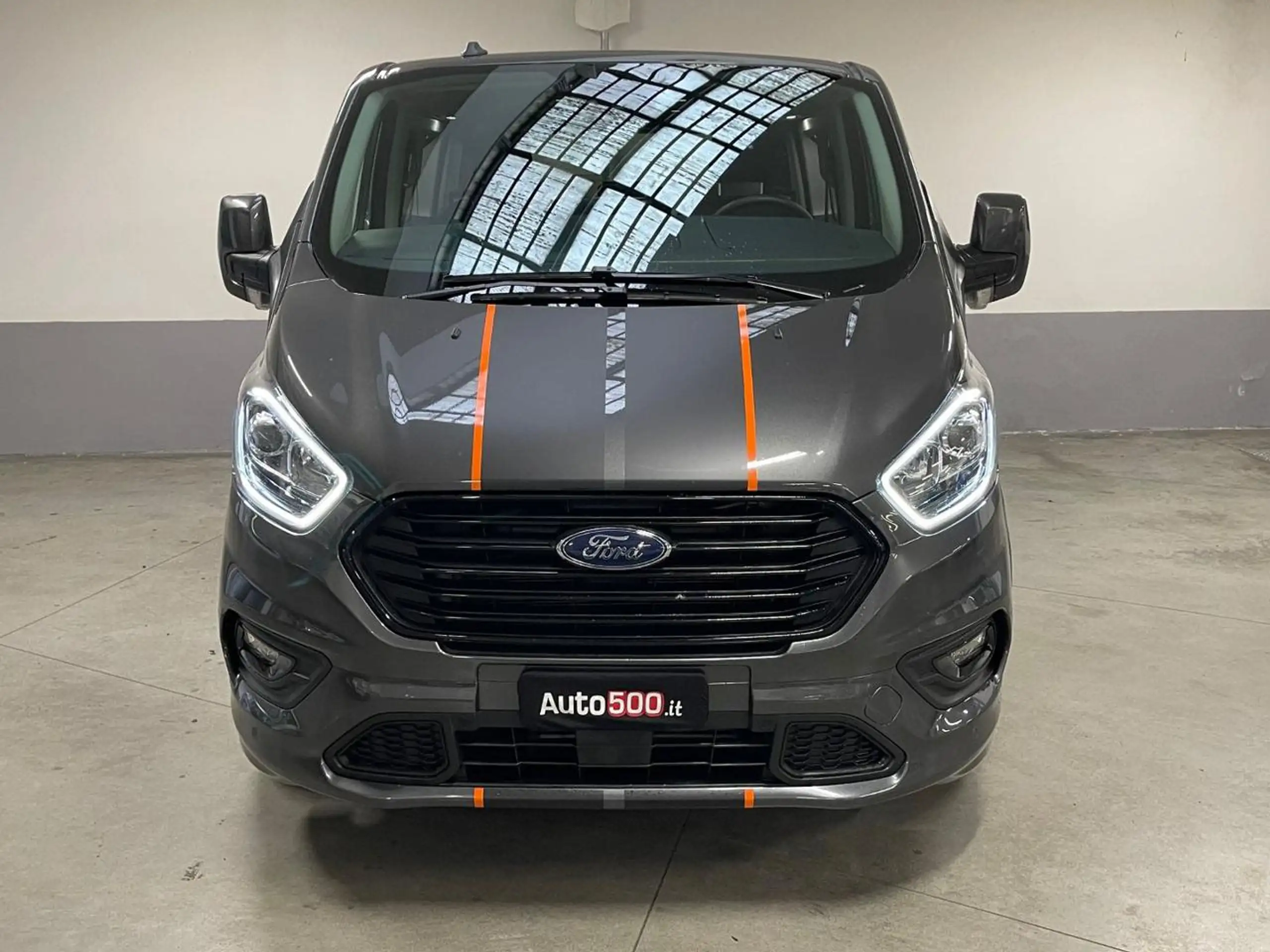 Ford Tourneo Custom 2023