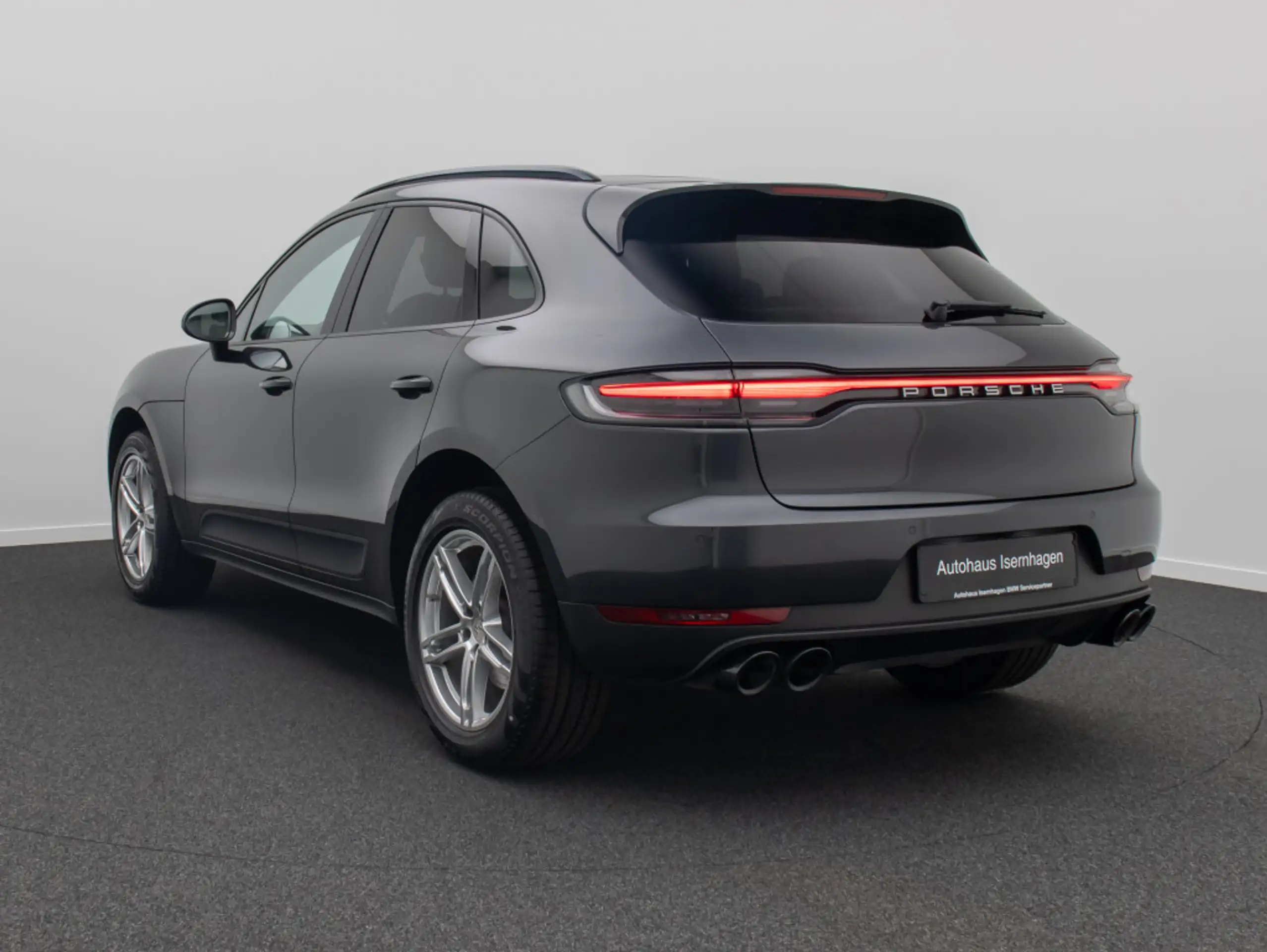 Porsche - Macan