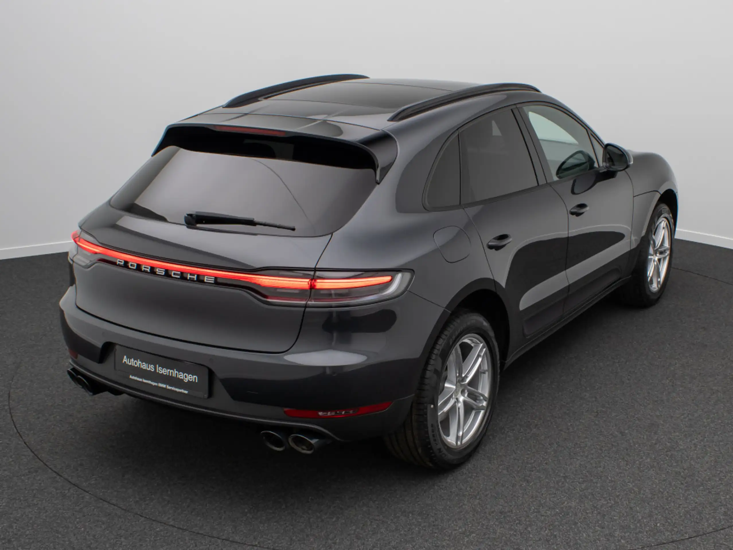 Porsche - Macan