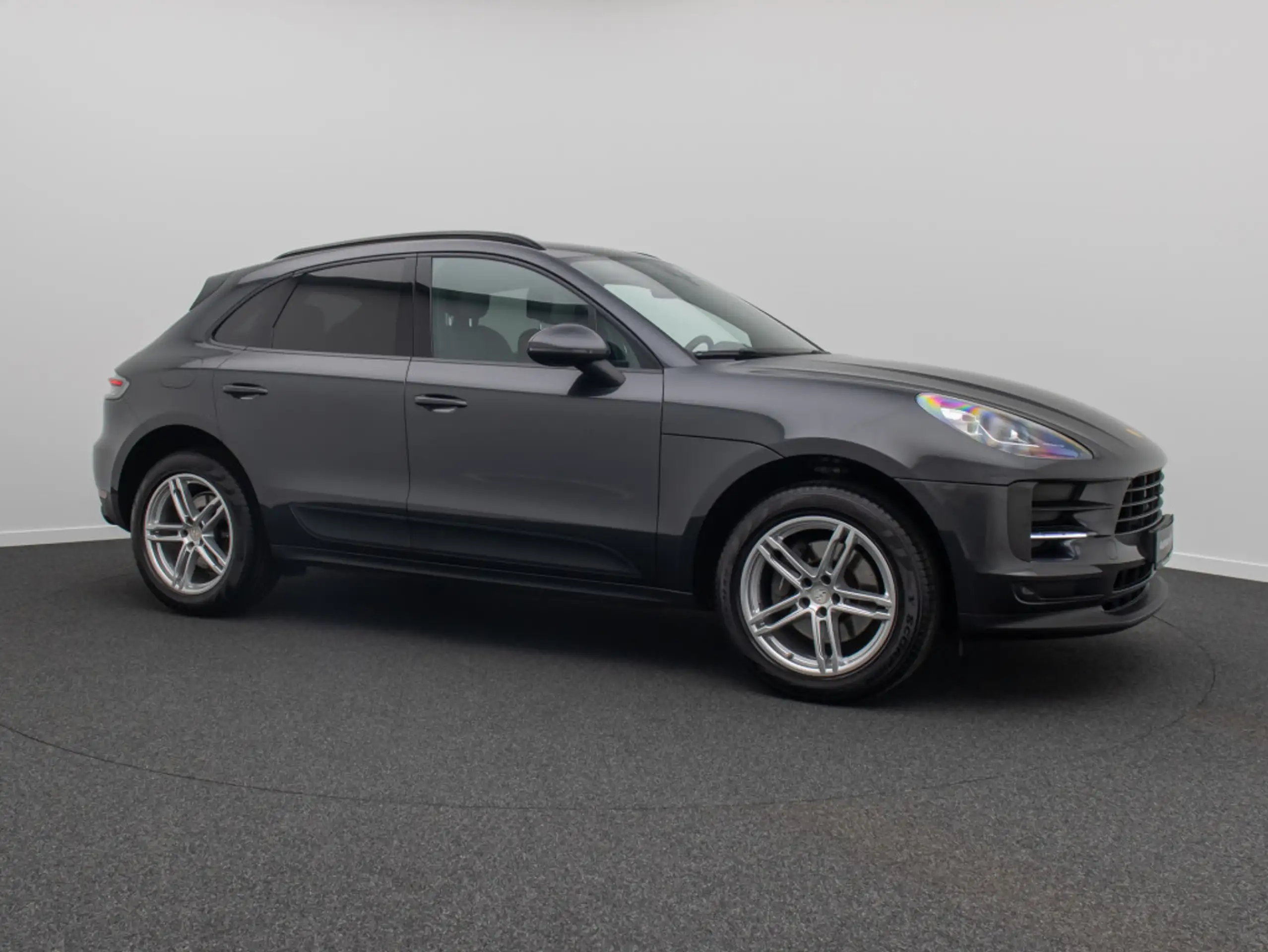 Porsche - Macan