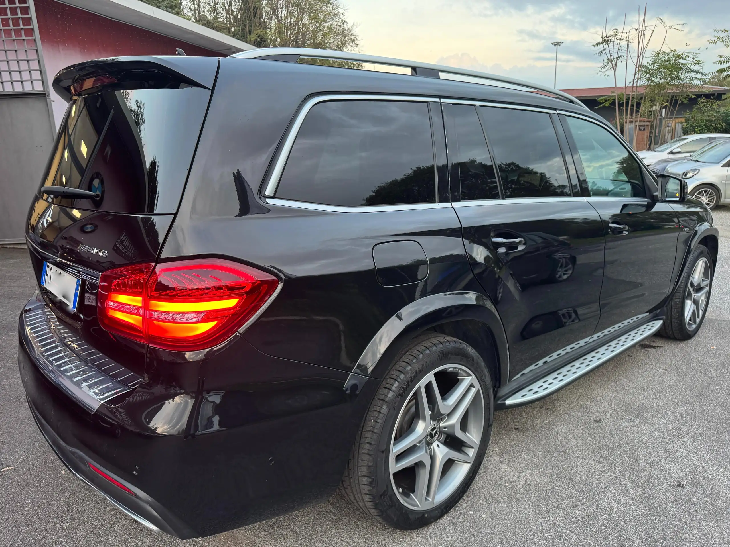 Mercedes-Benz - GLS 350