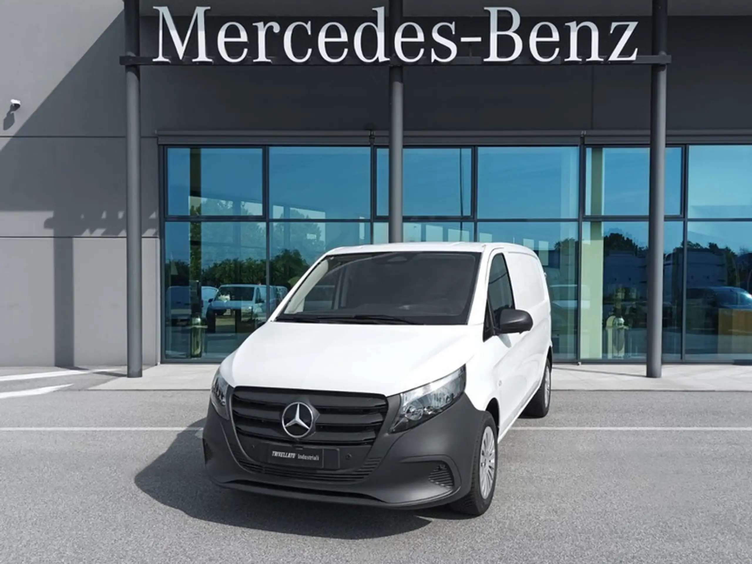 Mercedes-Benz - Vito