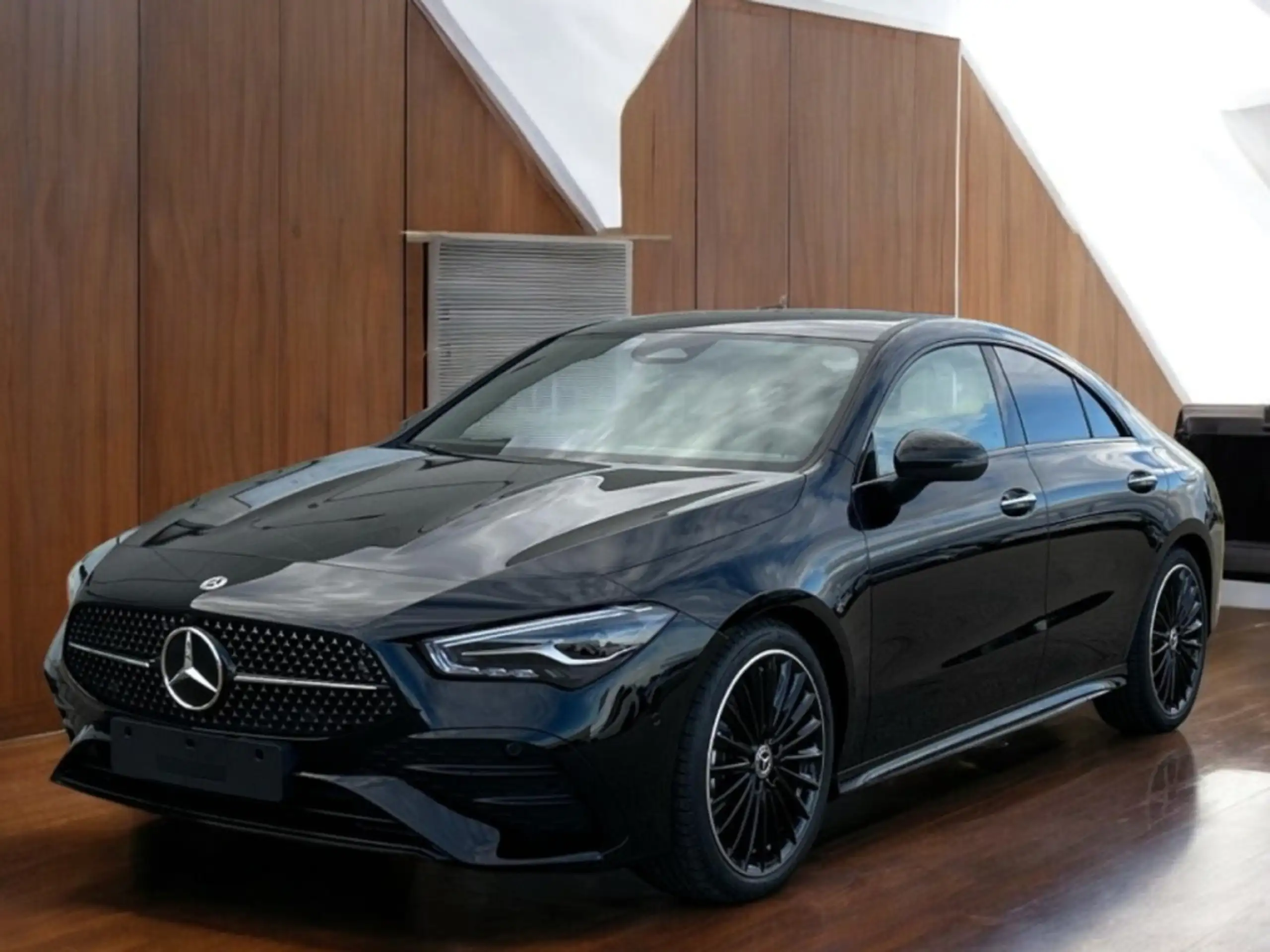 Mercedes-Benz - CLA 220