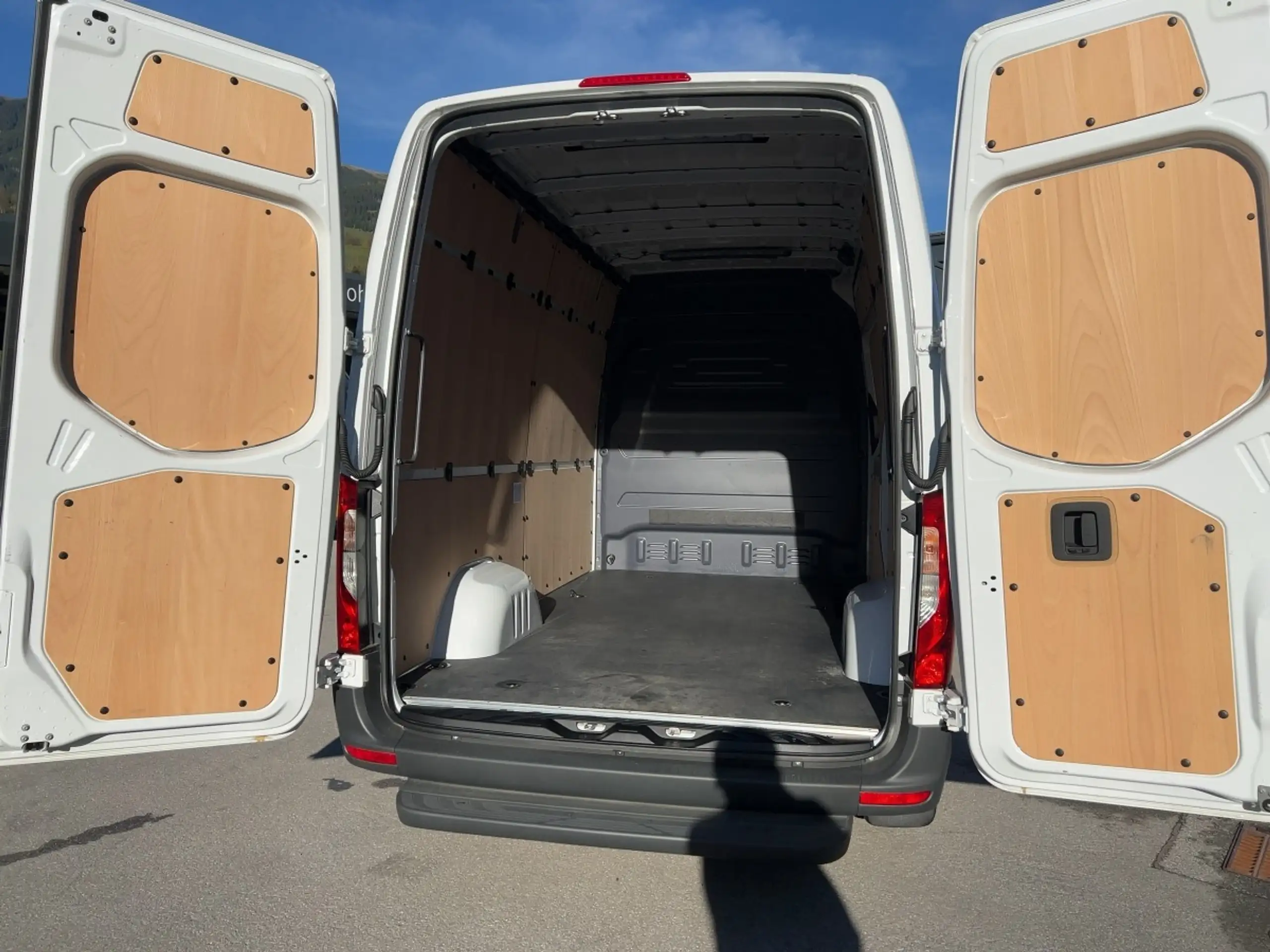 Mercedes-Benz - Sprinter