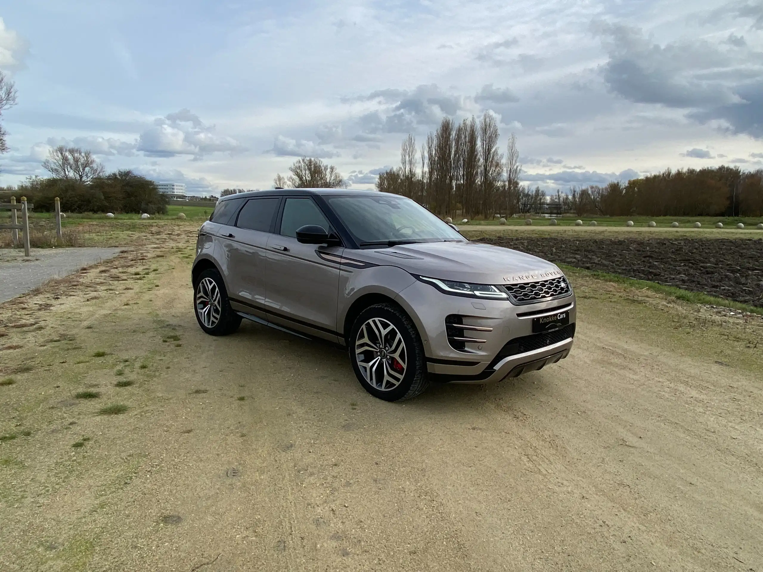 Land Rover - Range Rover Evoque