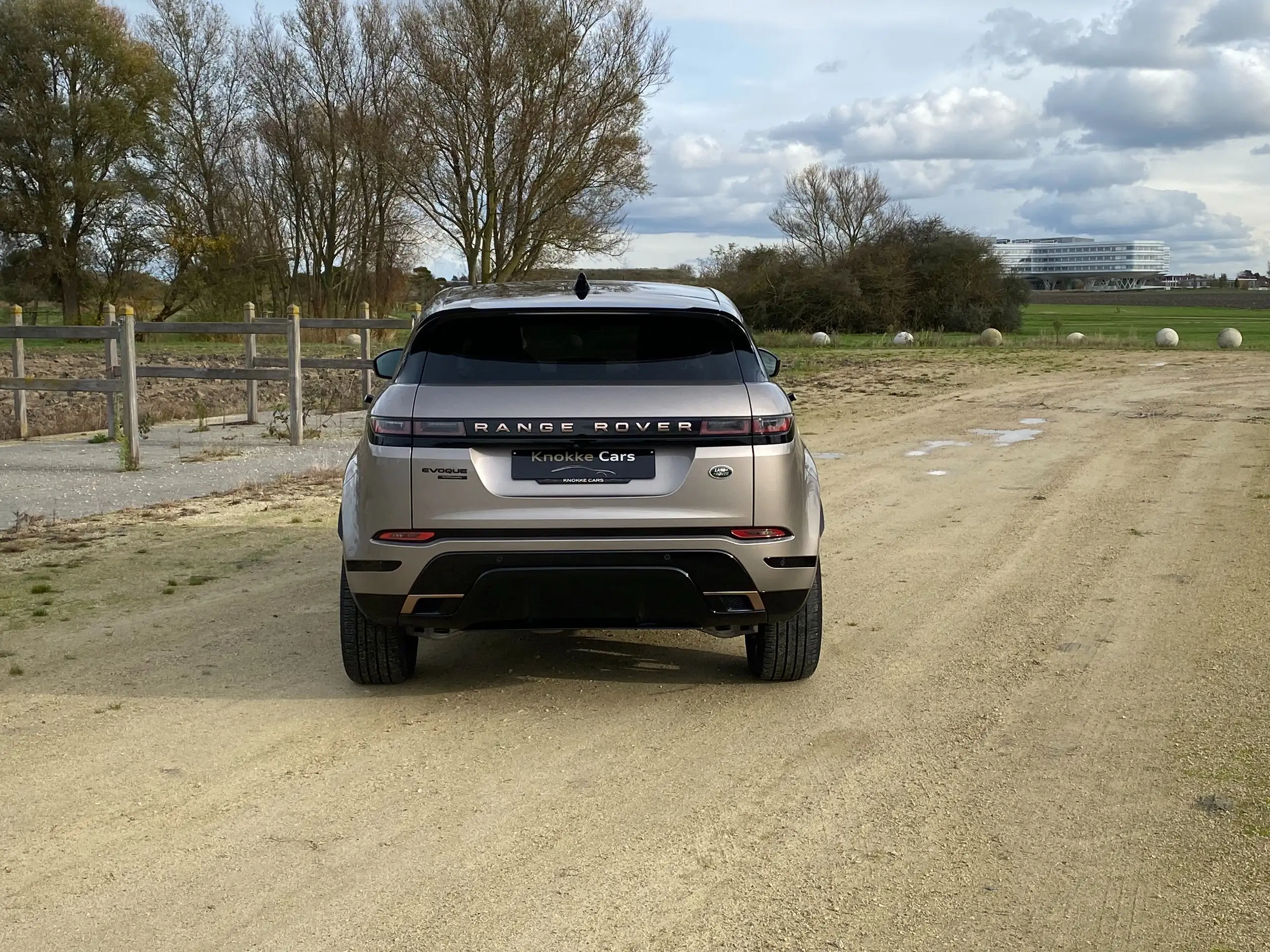 Land Rover - Range Rover Evoque