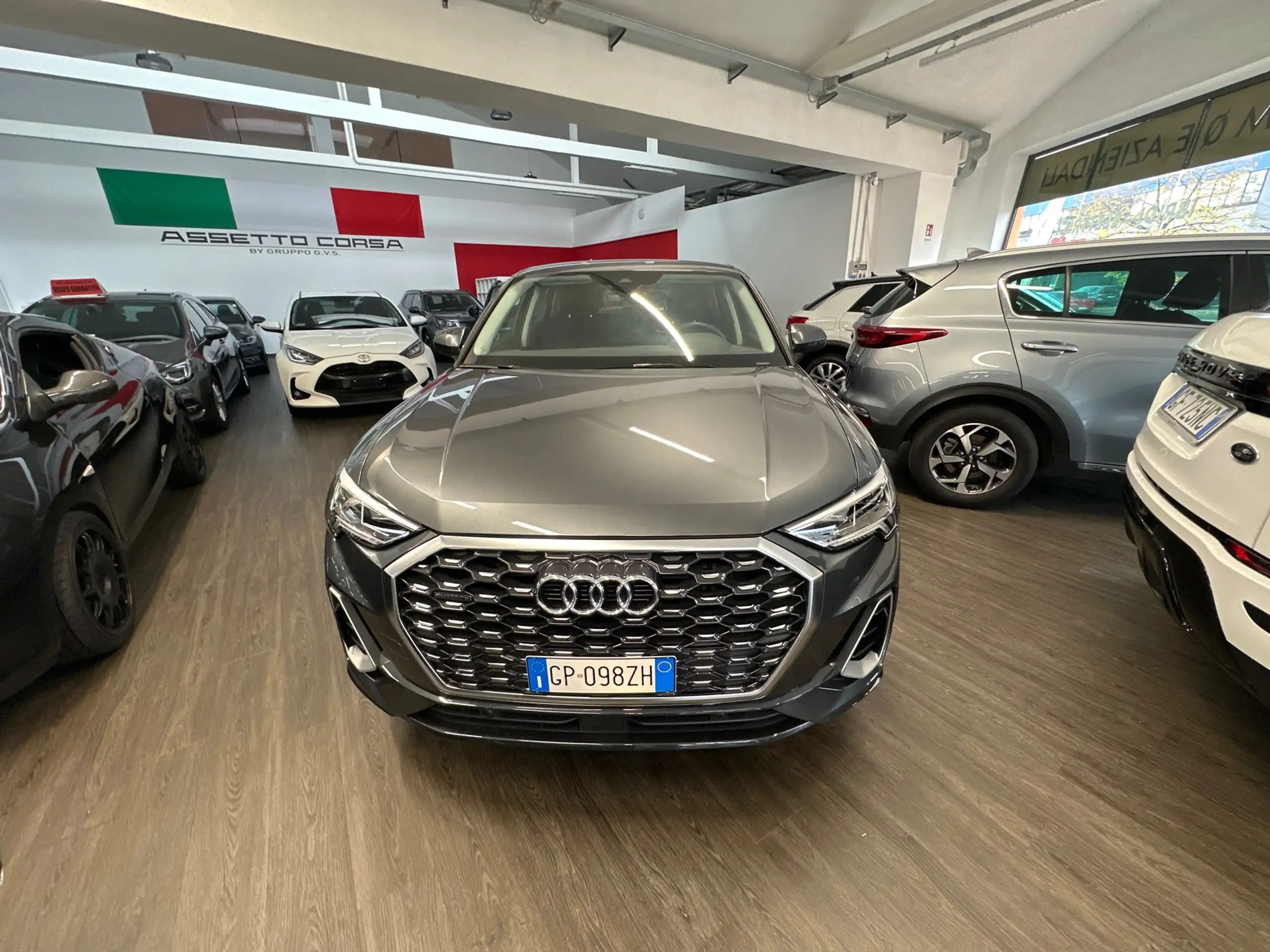 Audi - Q3