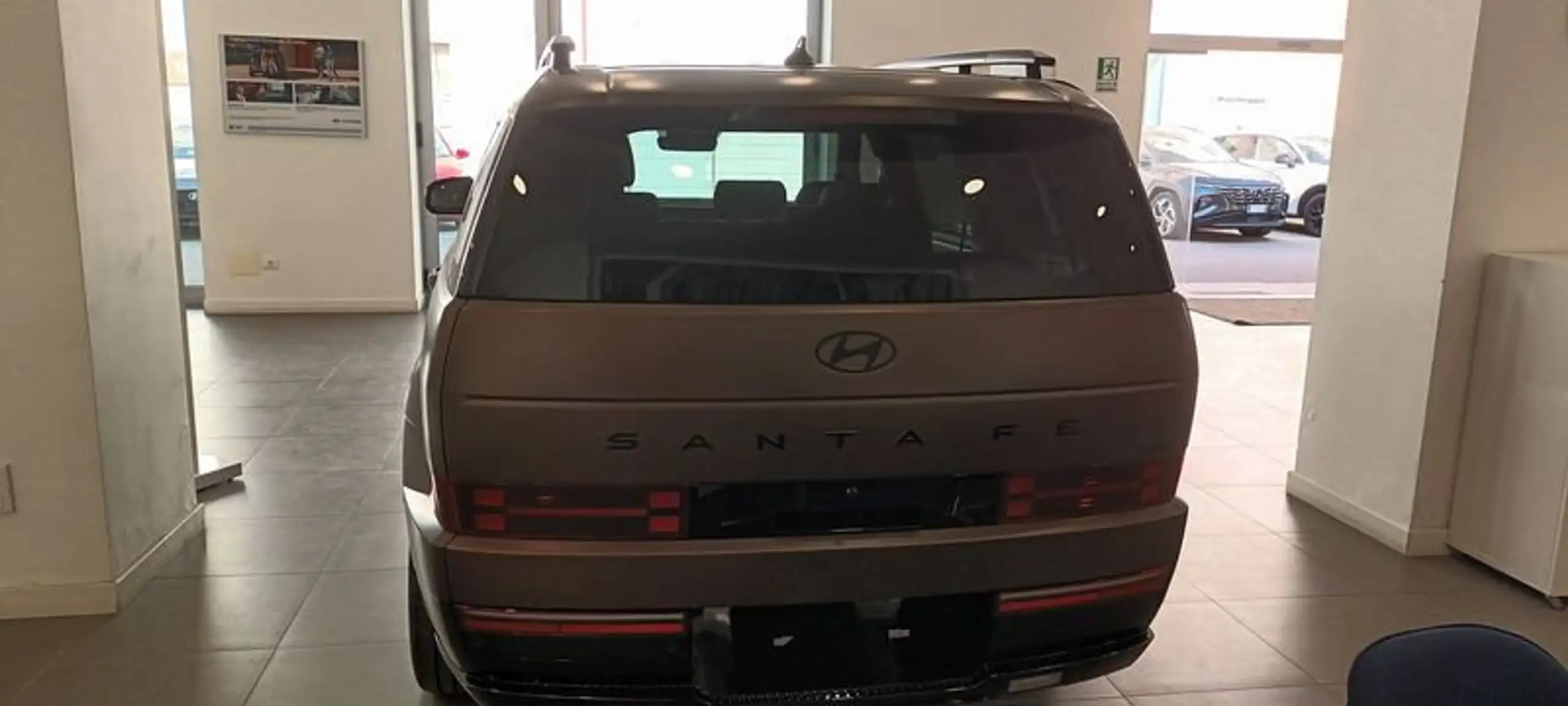 Hyundai - SANTA FE