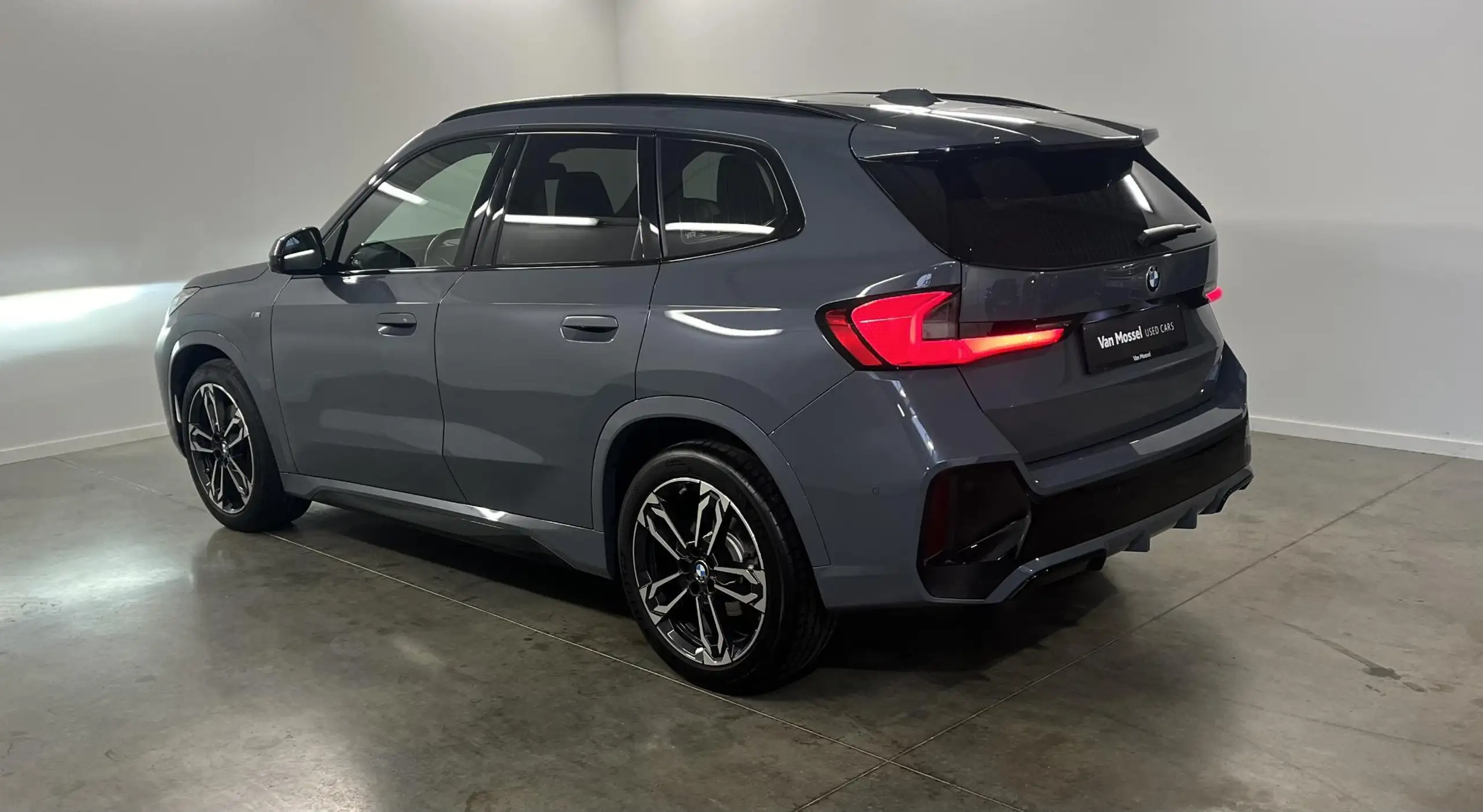 BMW - X1