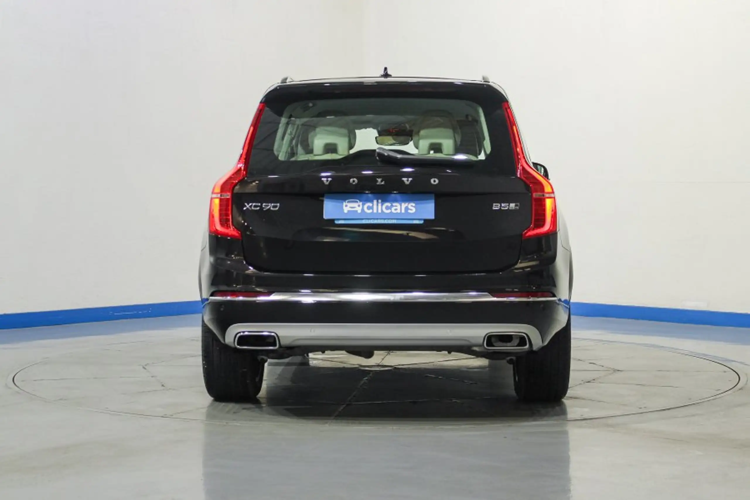 Volvo - XC90