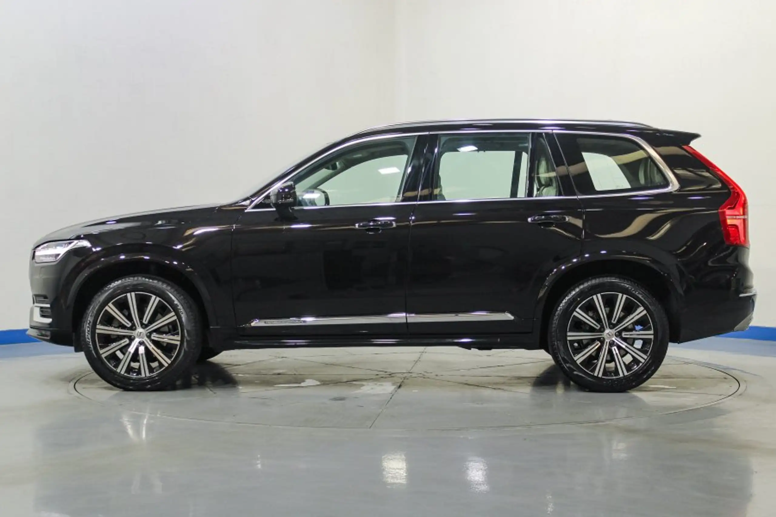 Volvo - XC90