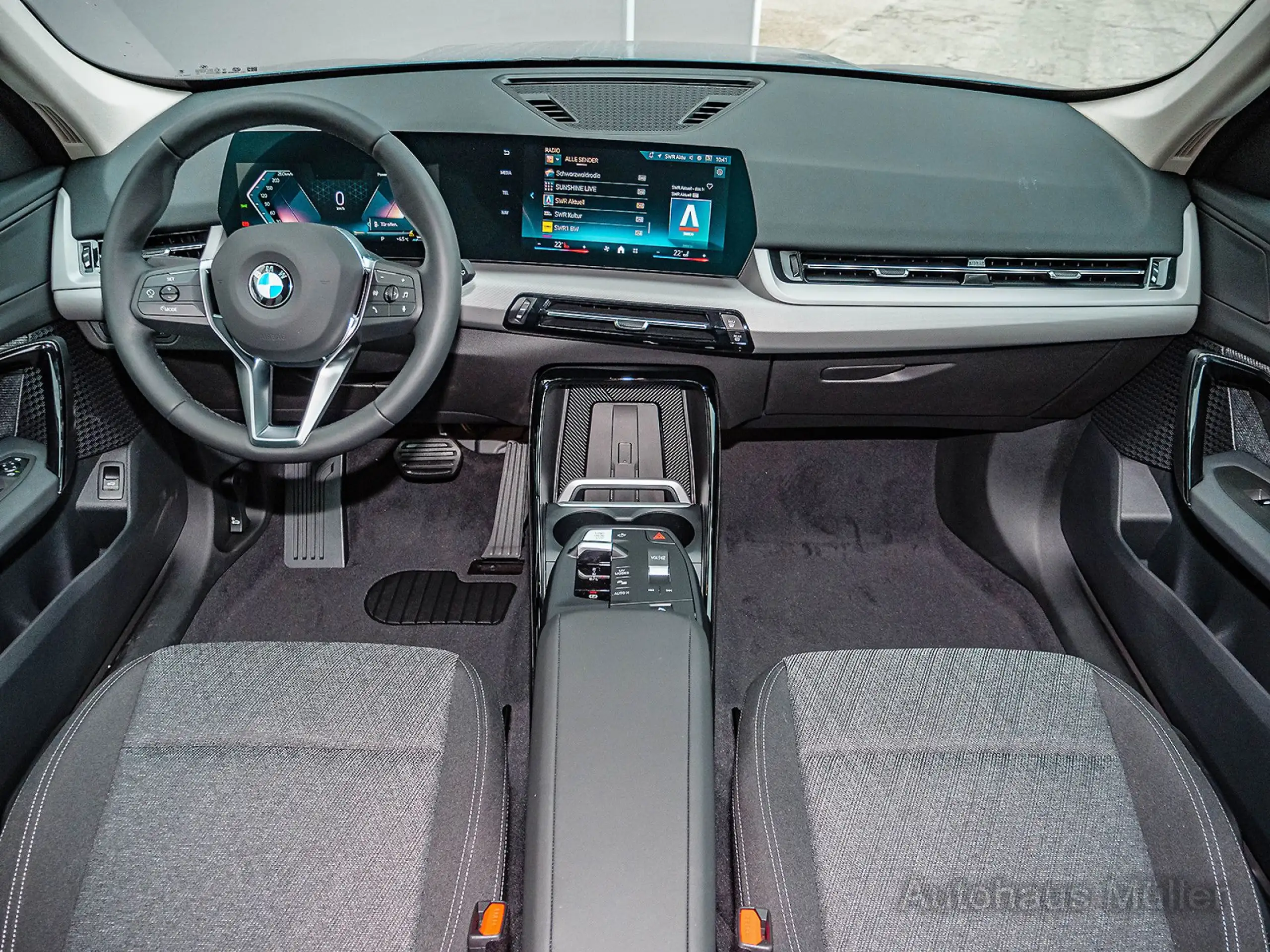 BMW - X1