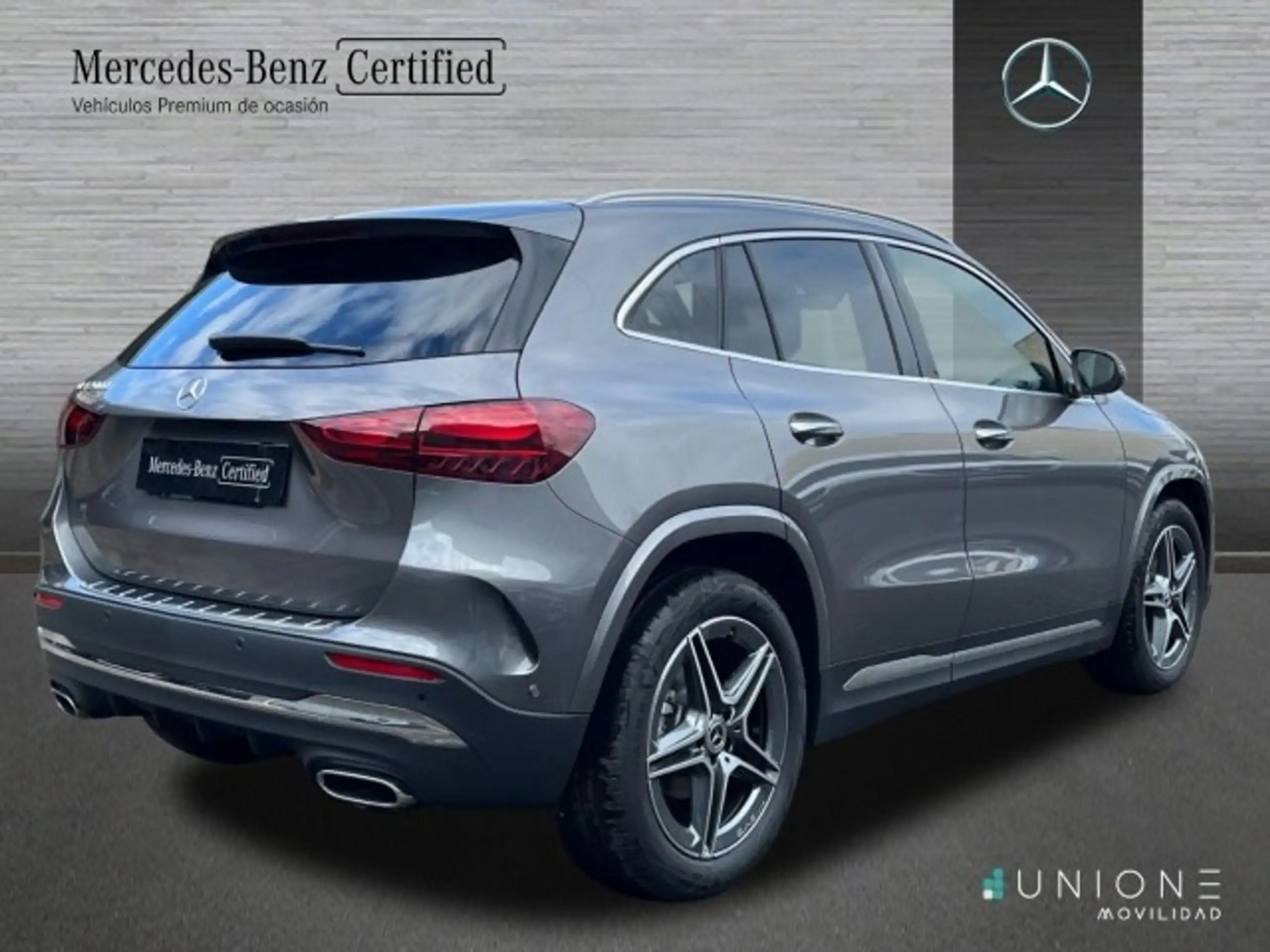 Mercedes-Benz - GLA 250