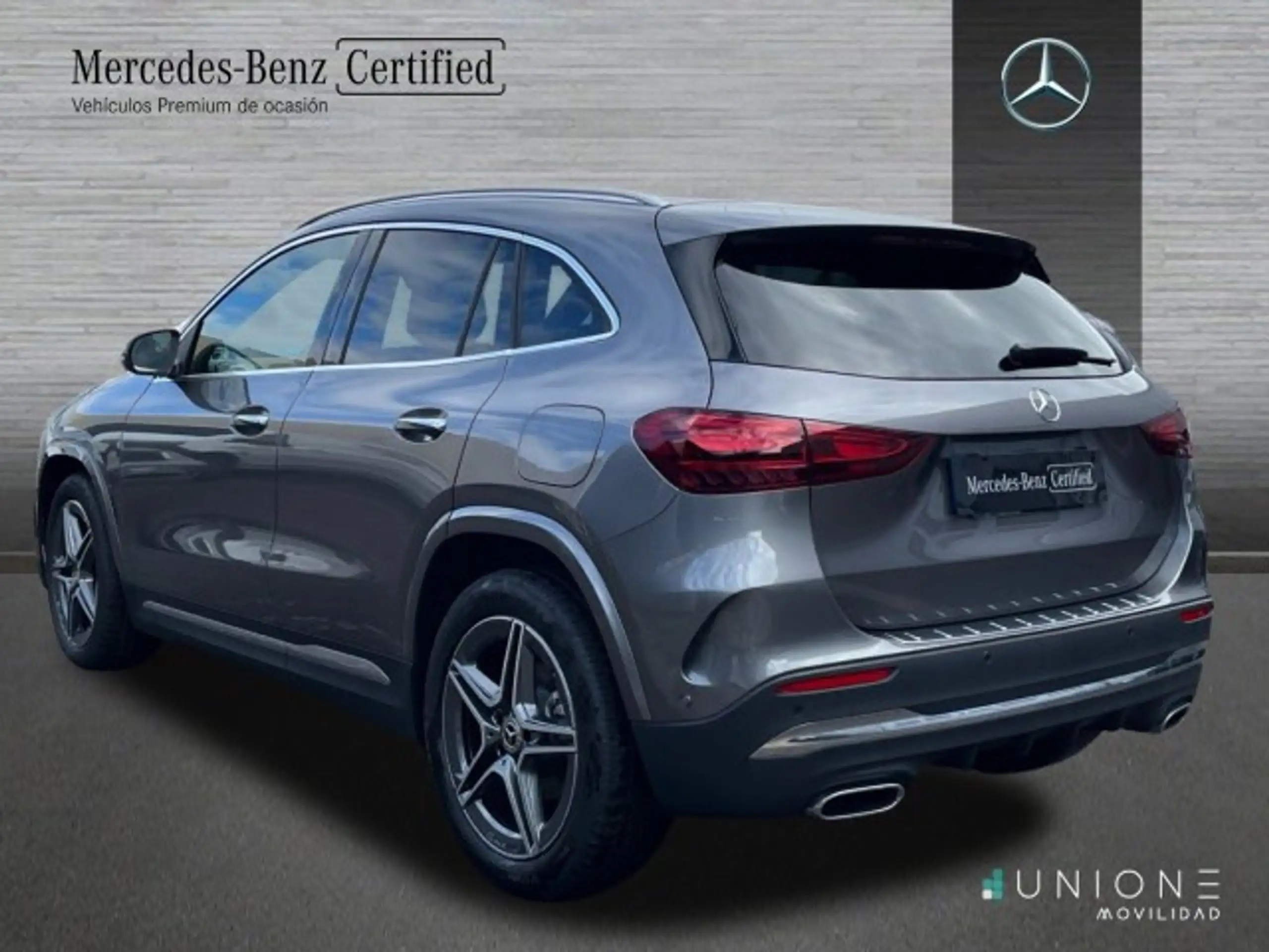 Mercedes-Benz - GLA 250