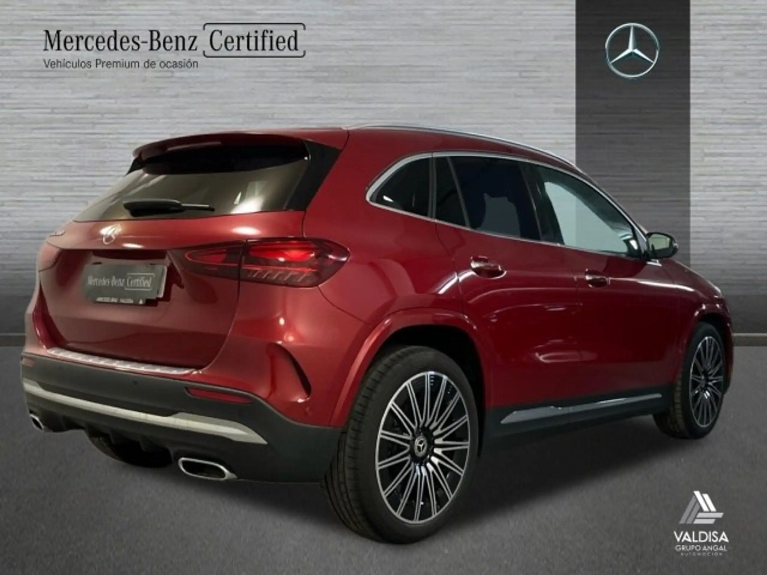 Mercedes-Benz - GLA 200