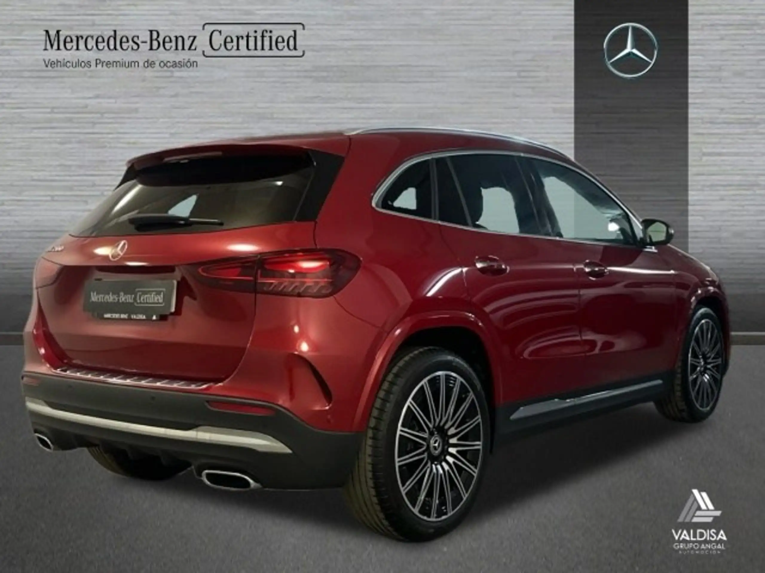 Mercedes-Benz - GLA 200