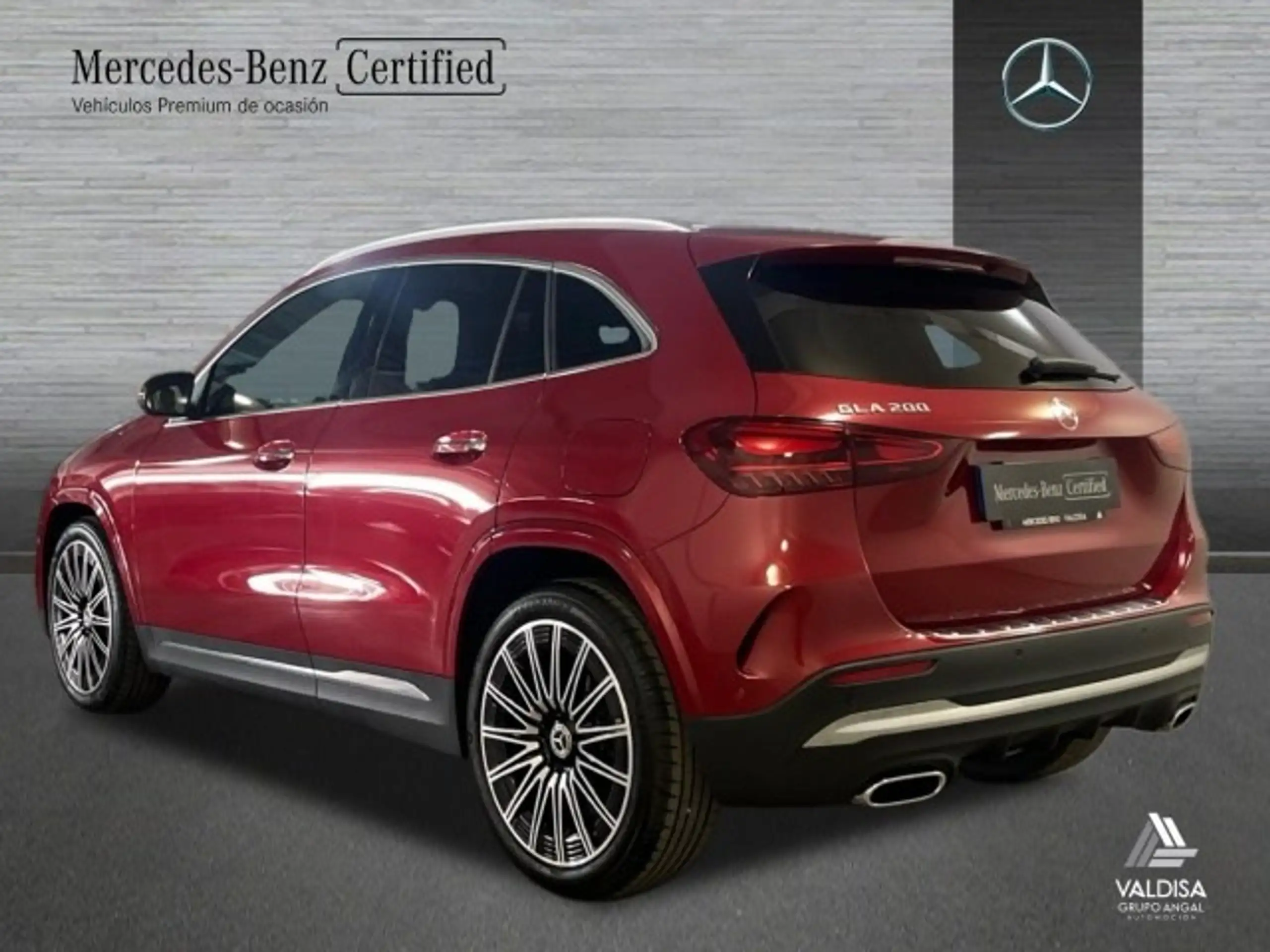 Mercedes-Benz - GLA 200