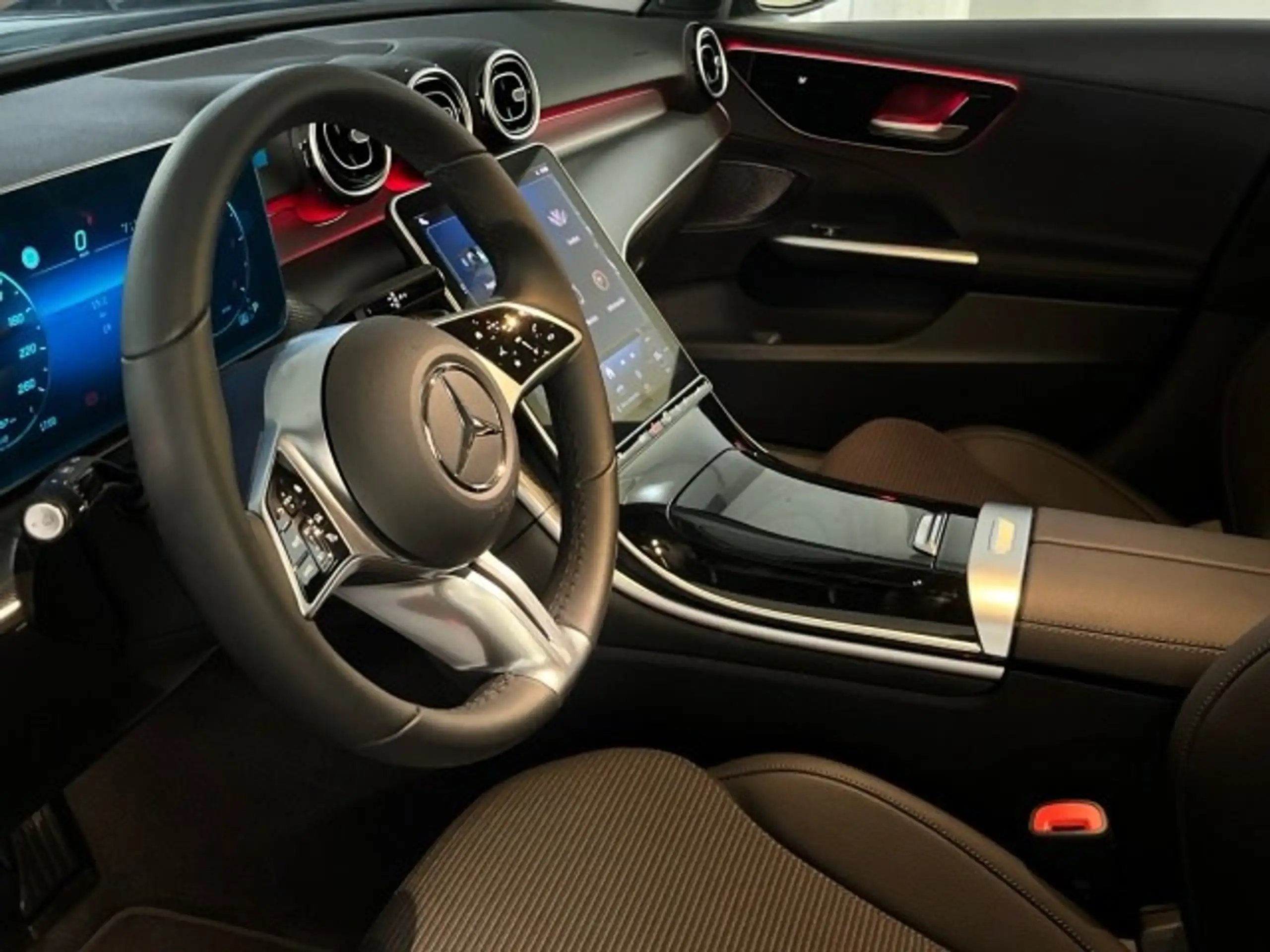 Mercedes-Benz - C 220