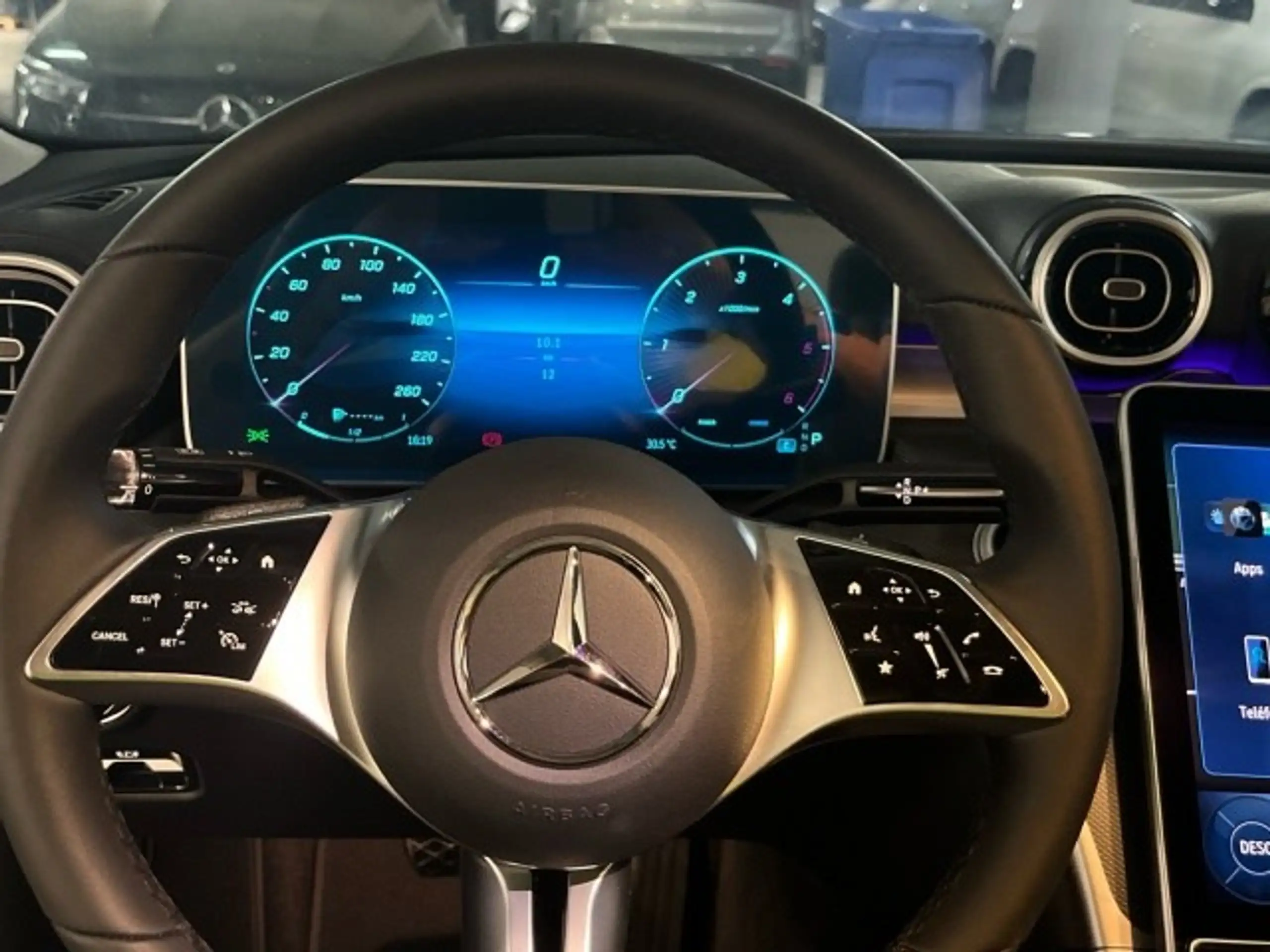 Mercedes-Benz - C 220