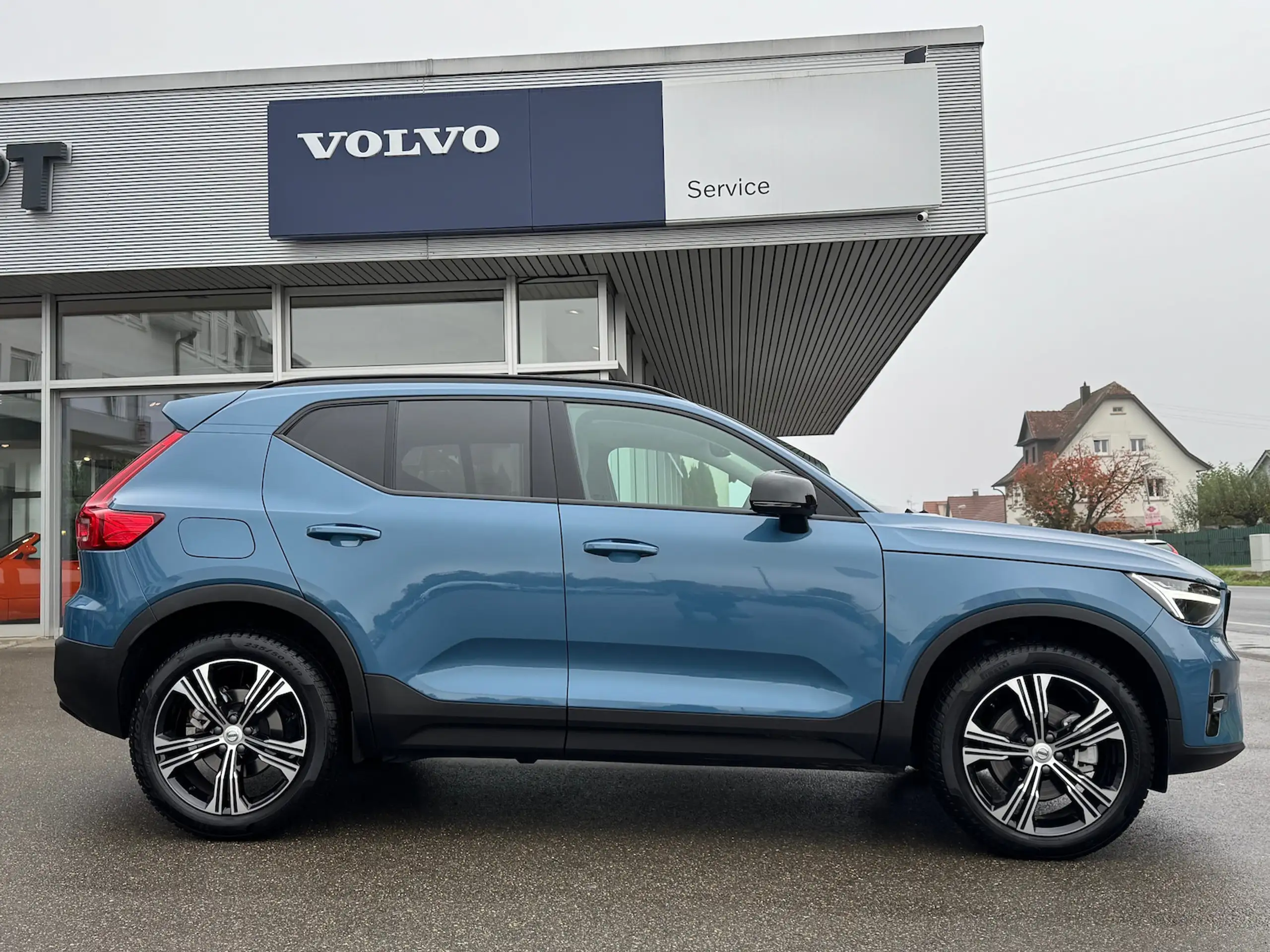 Volvo - XC40