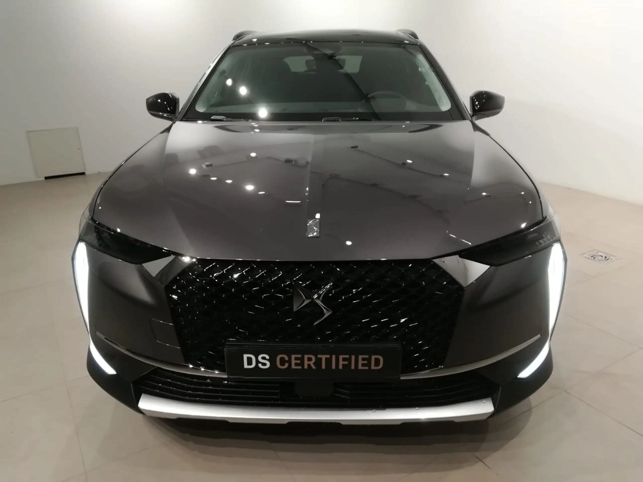 DS Automobiles - DS 4