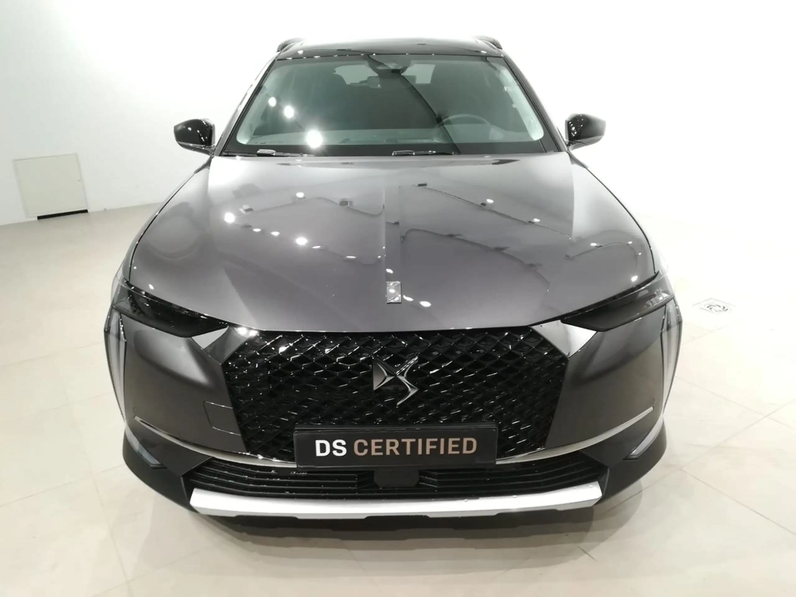 DS Automobiles - DS 4