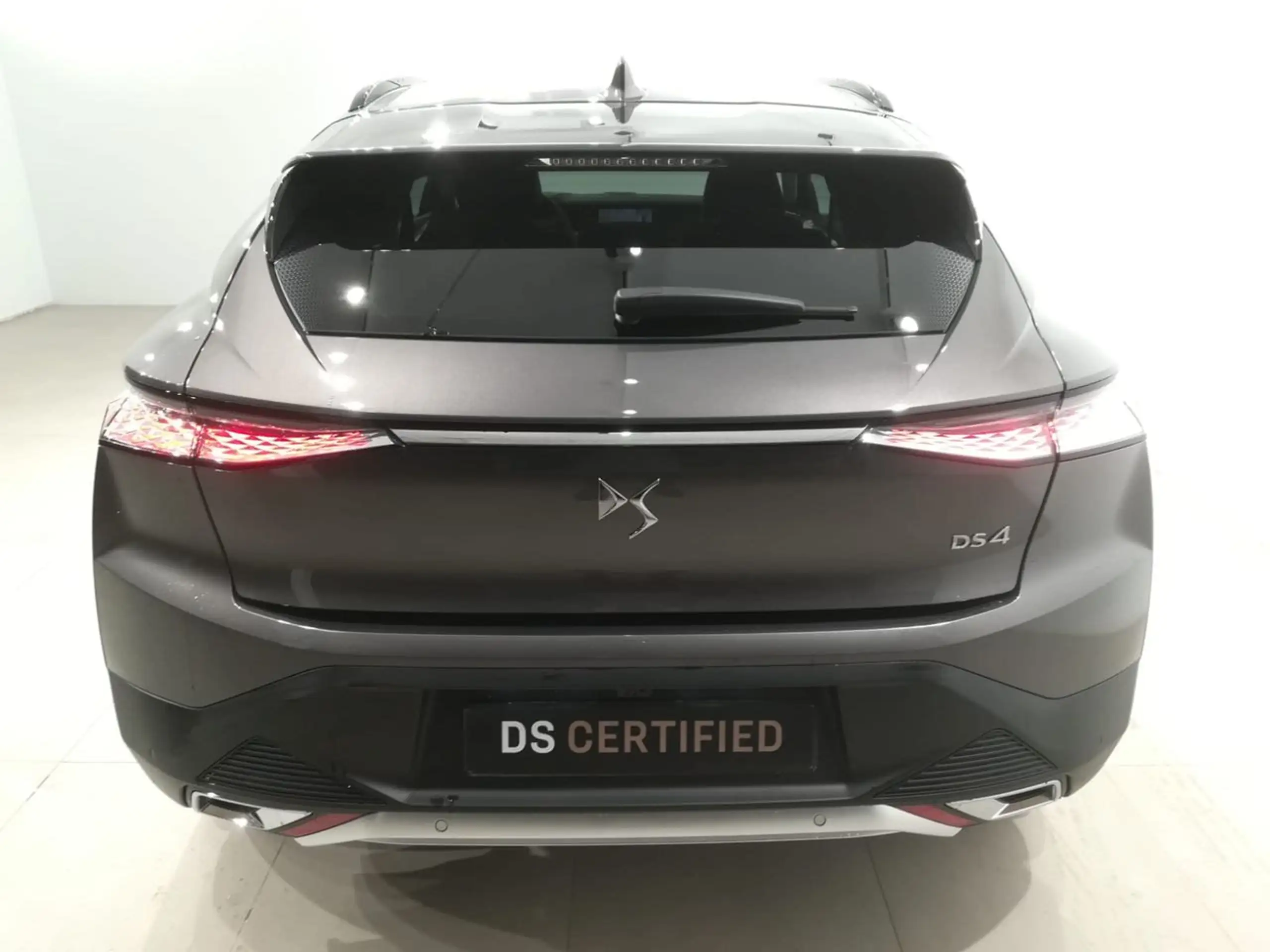 DS Automobiles - DS 4