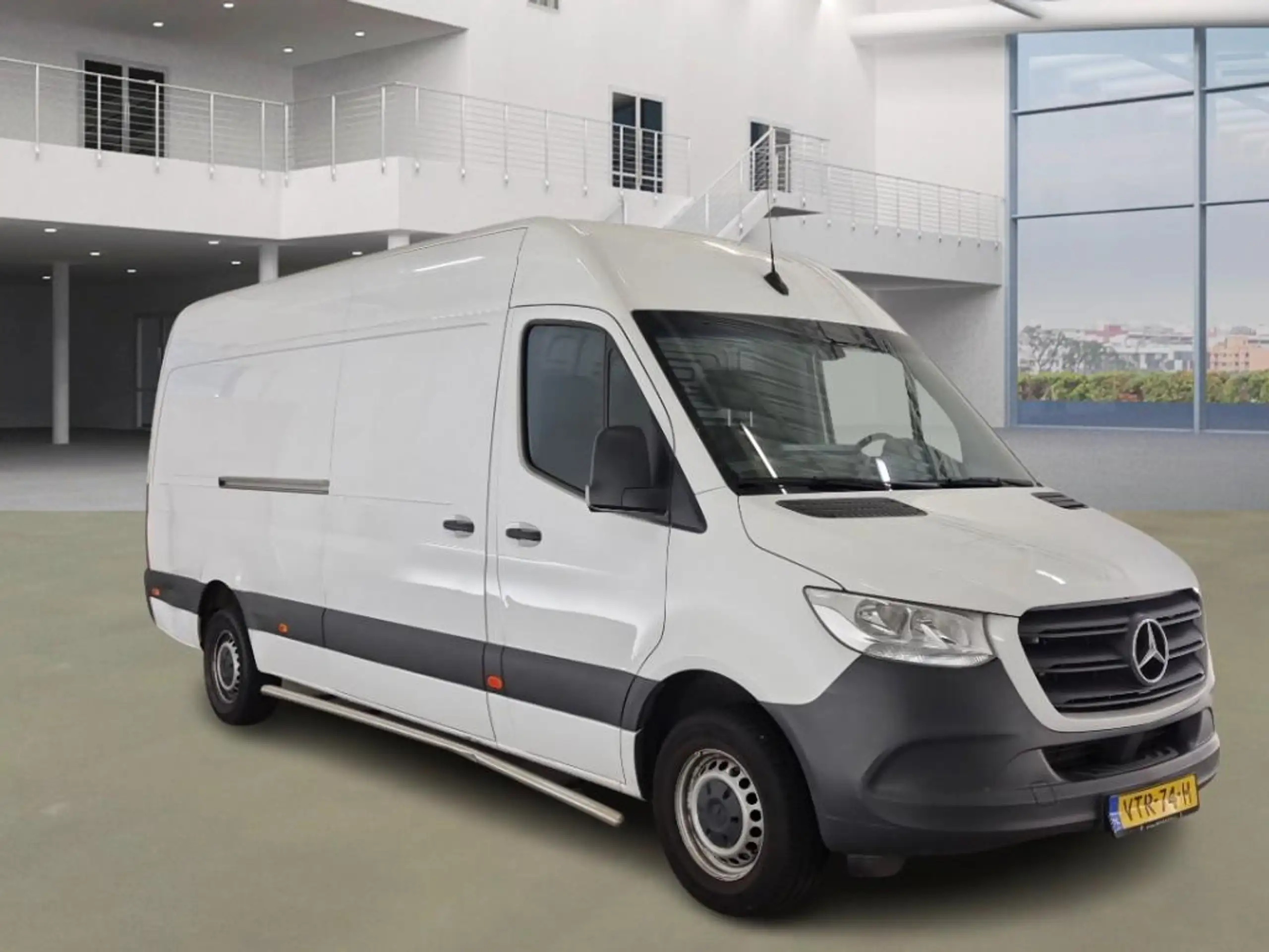 Mercedes-Benz - Sprinter