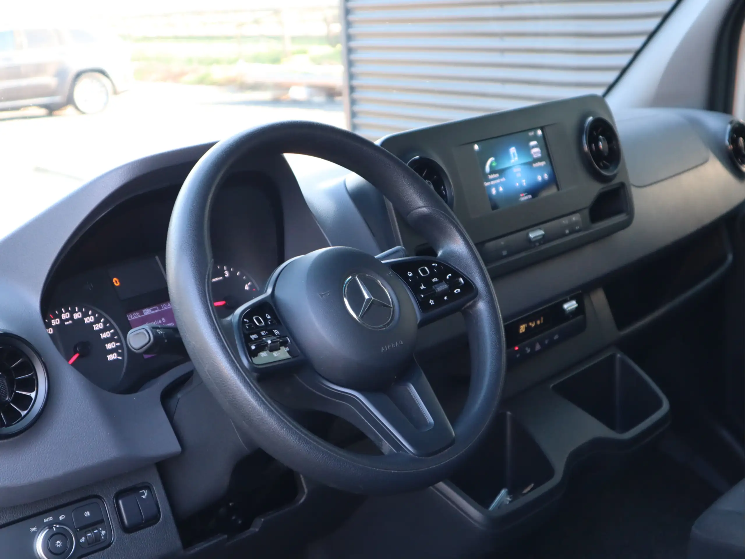 Mercedes-Benz - Sprinter