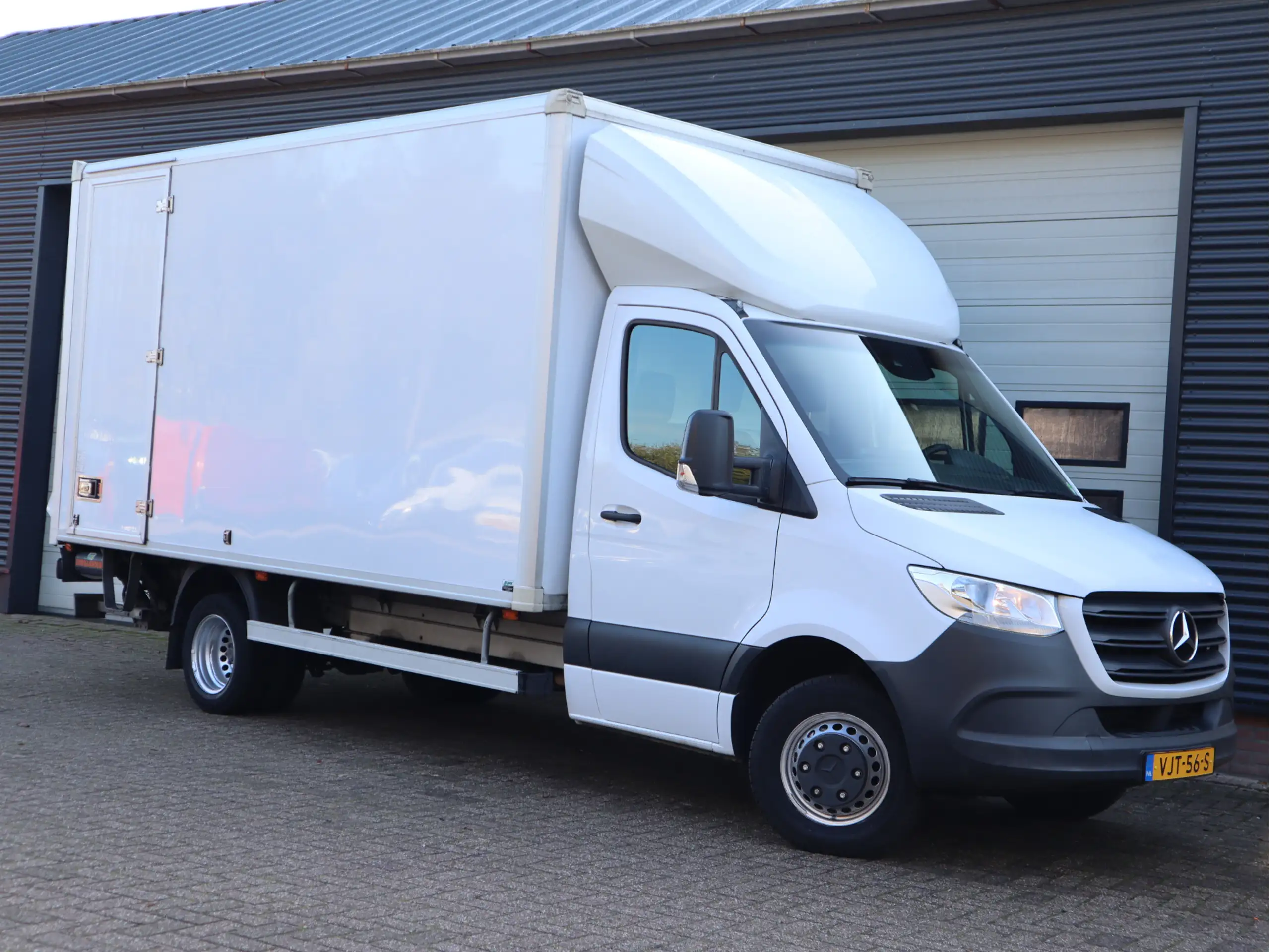 Mercedes-Benz - Sprinter