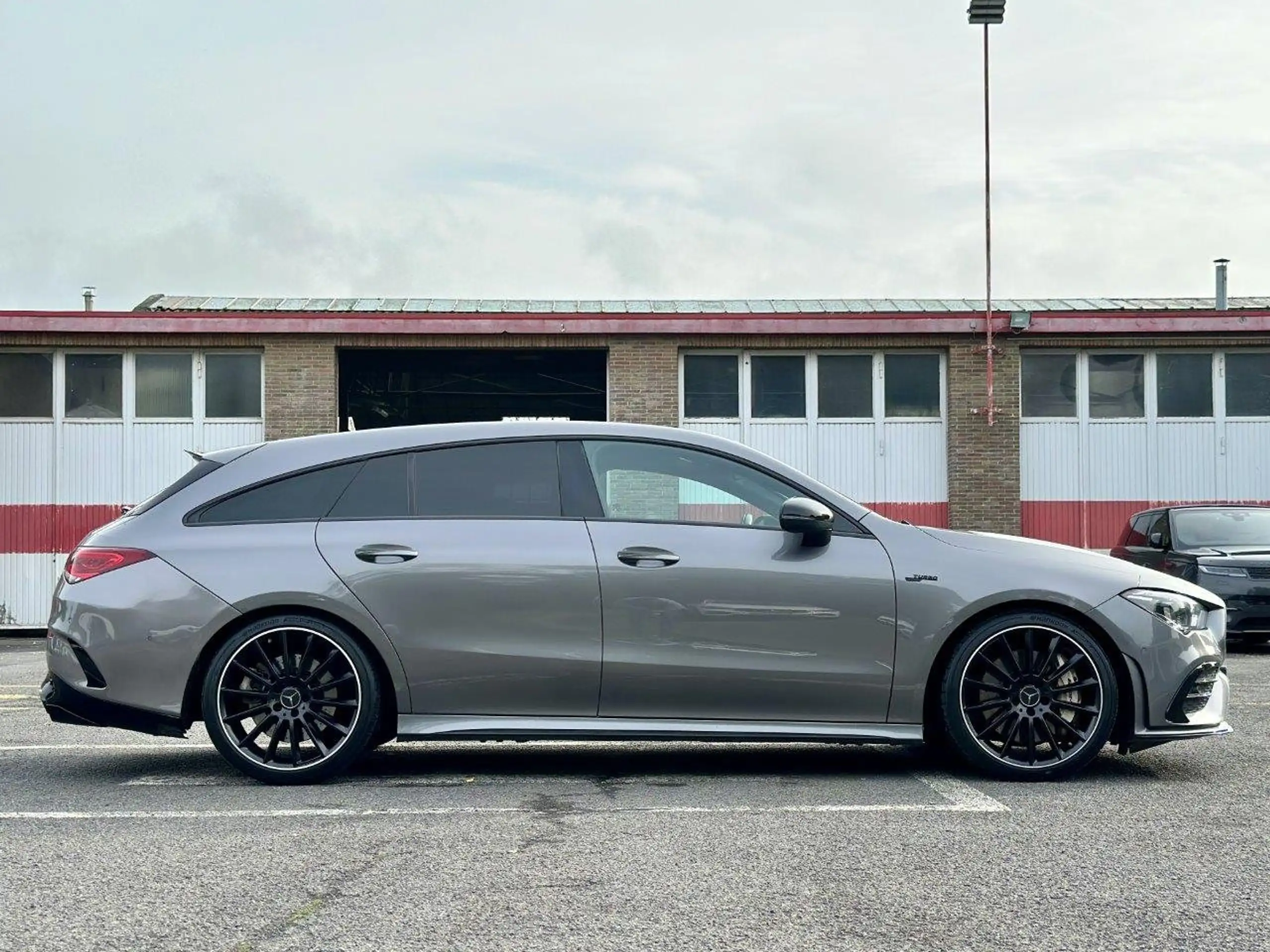 Mercedes-Benz - CLA 35 AMG