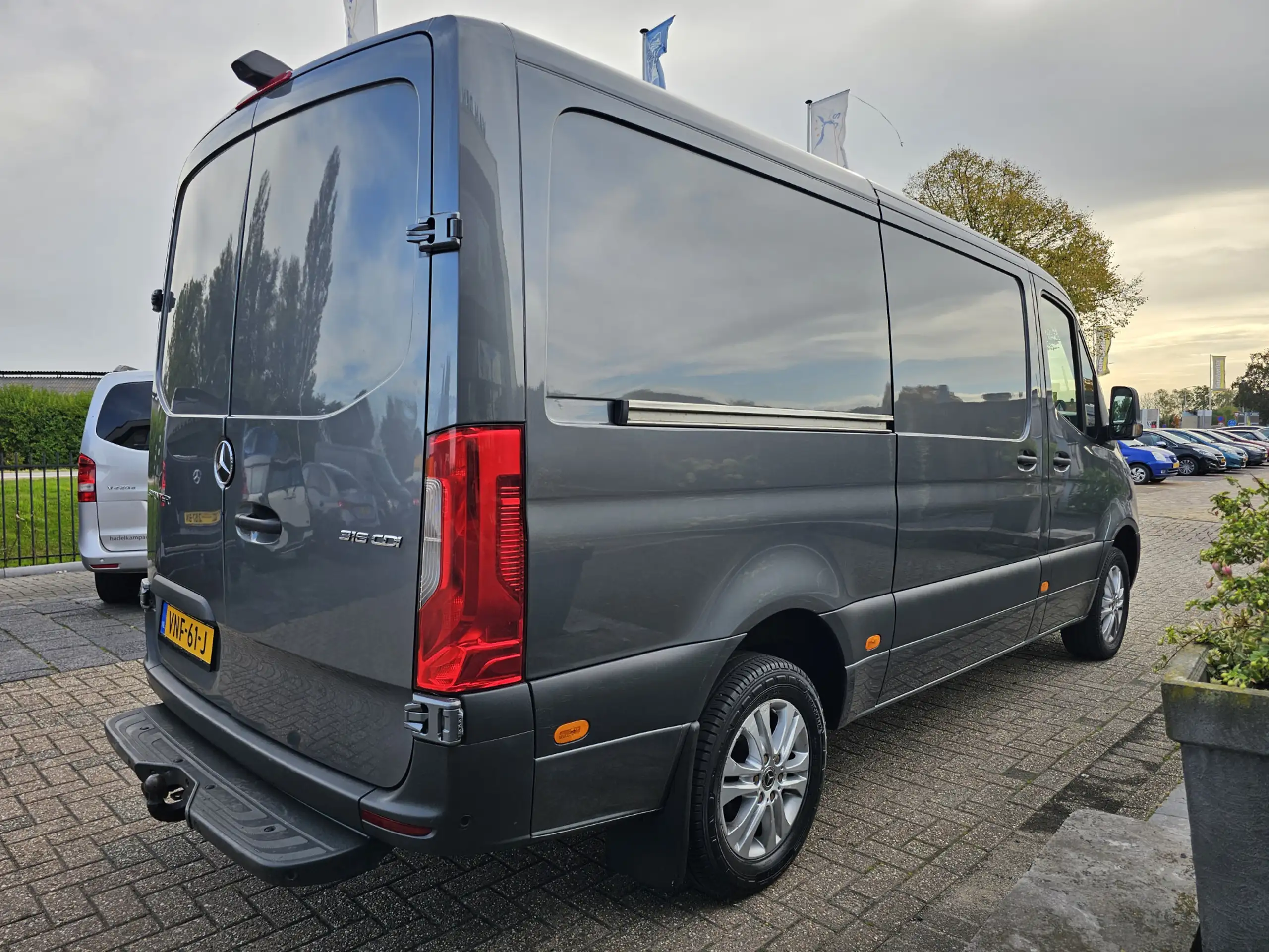 Mercedes-Benz - Sprinter