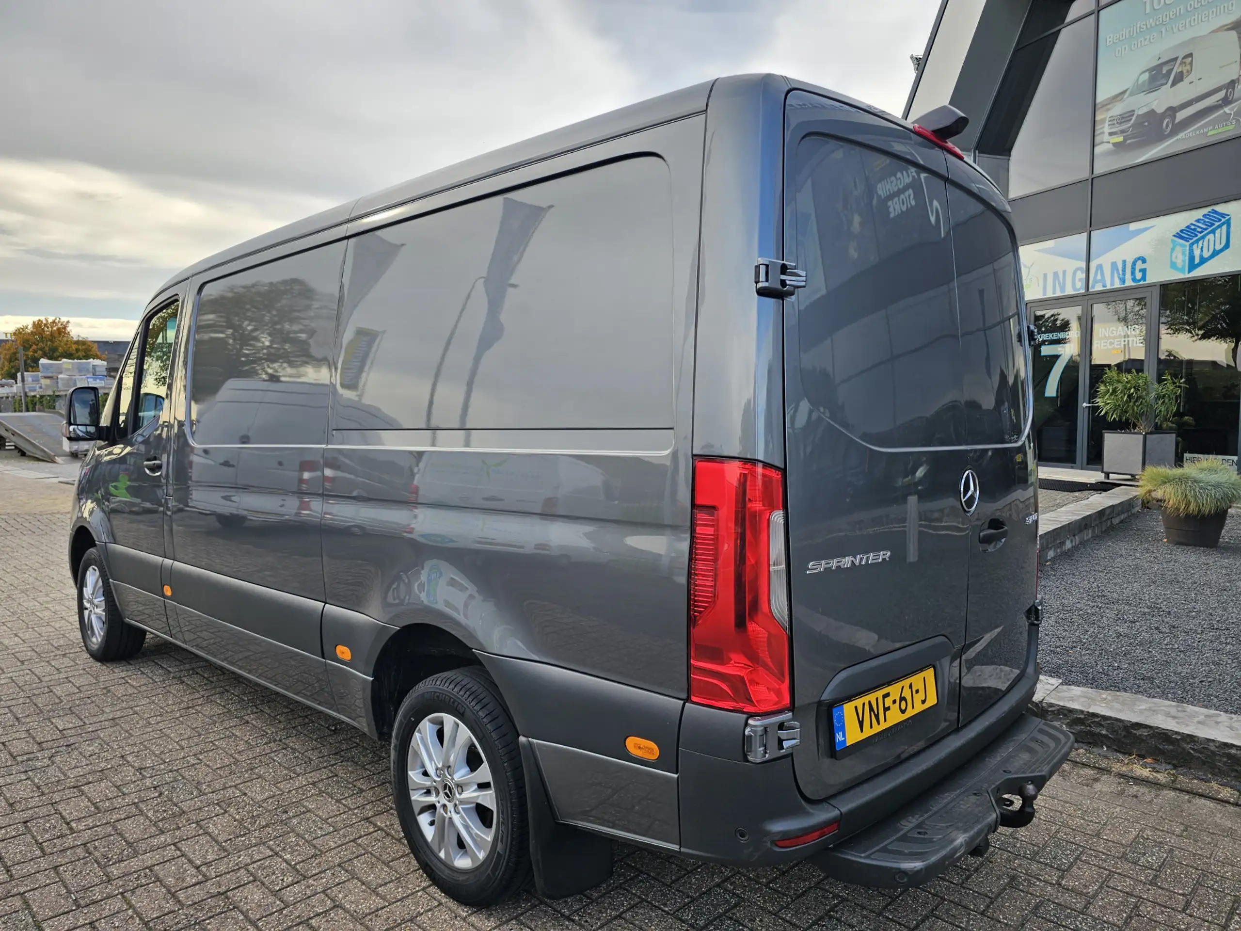 Mercedes-Benz - Sprinter