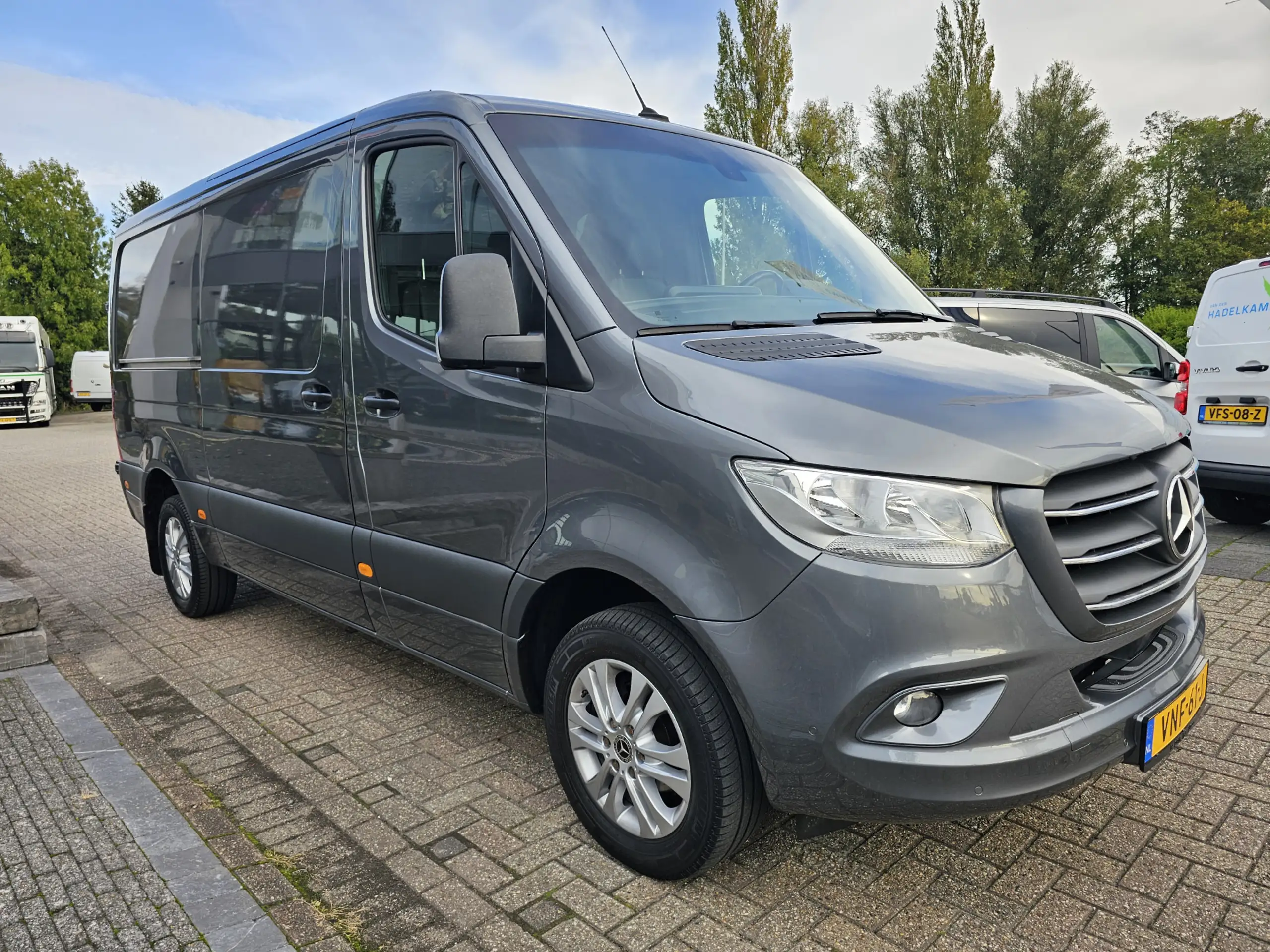 Mercedes-Benz - Sprinter