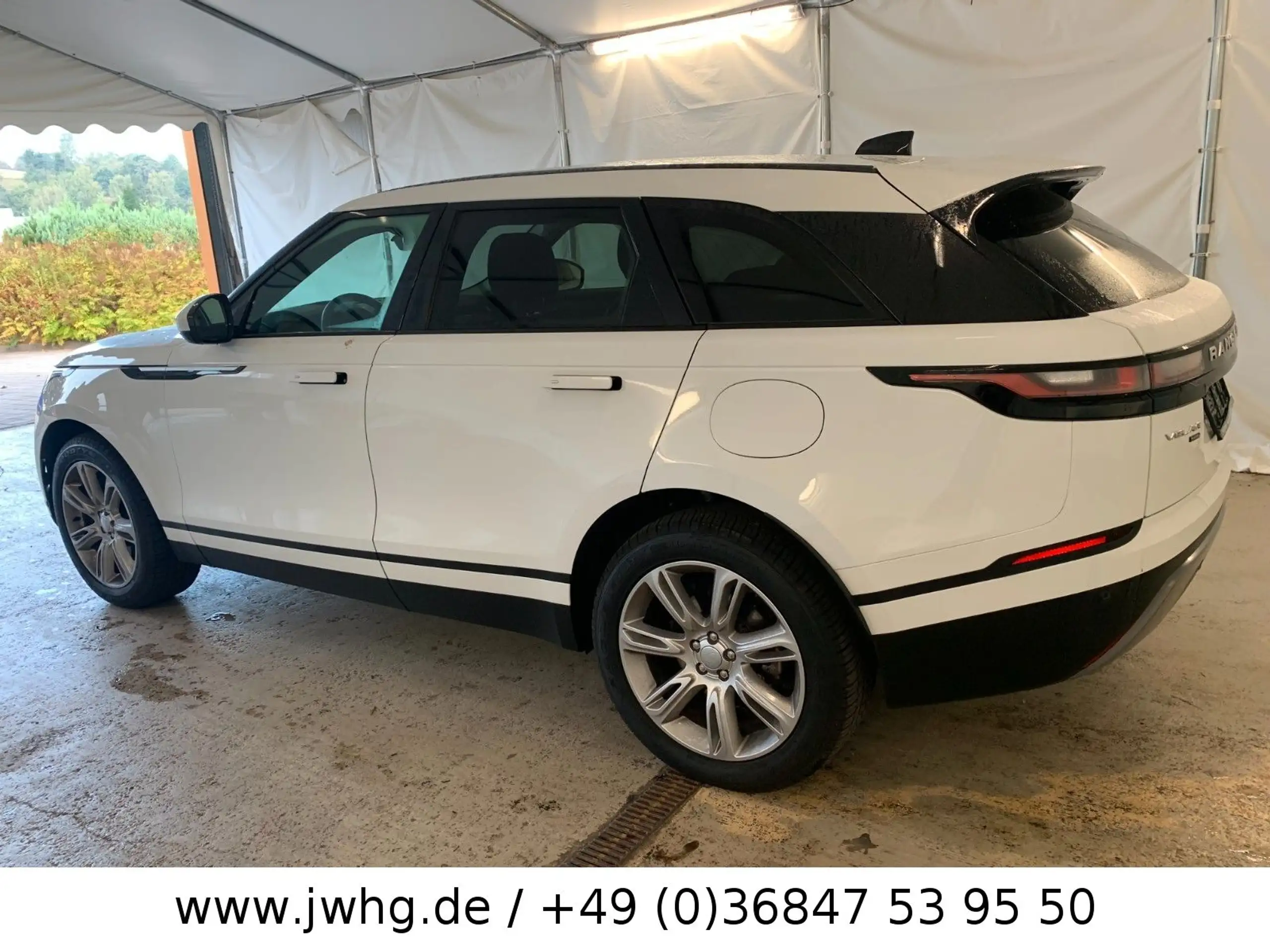 Land Rover - Range Rover Velar