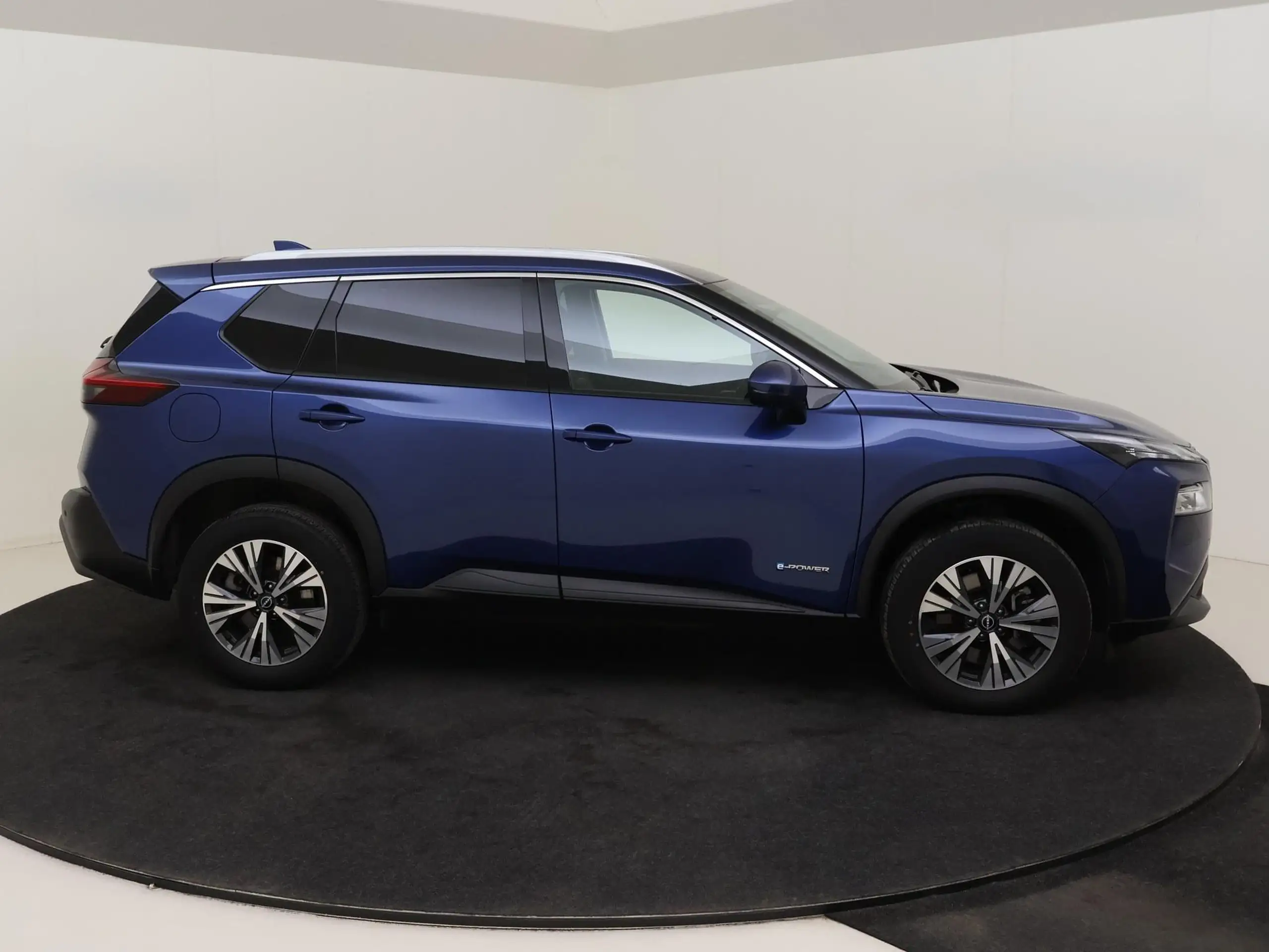 Nissan - X-Trail