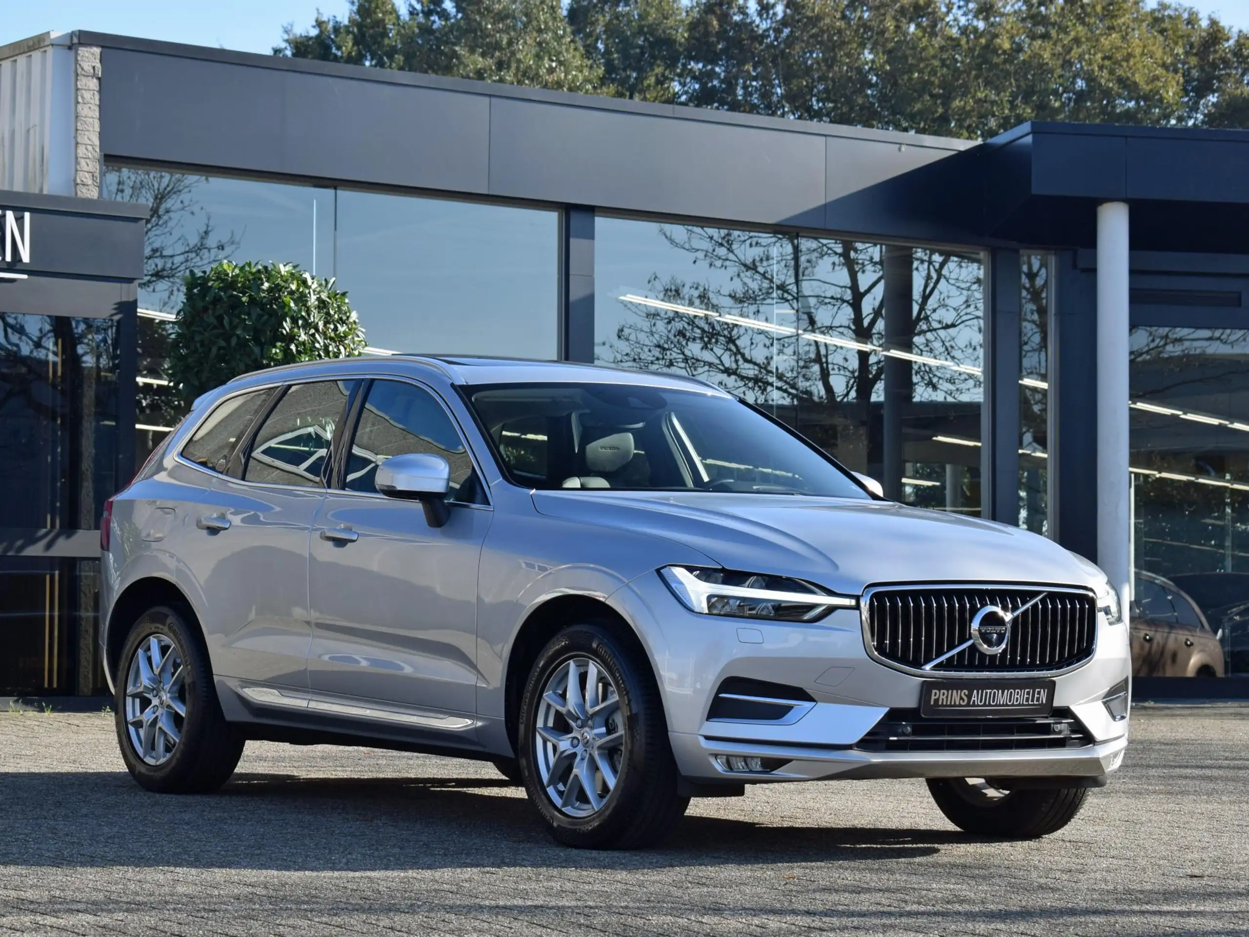 Volvo - XC60