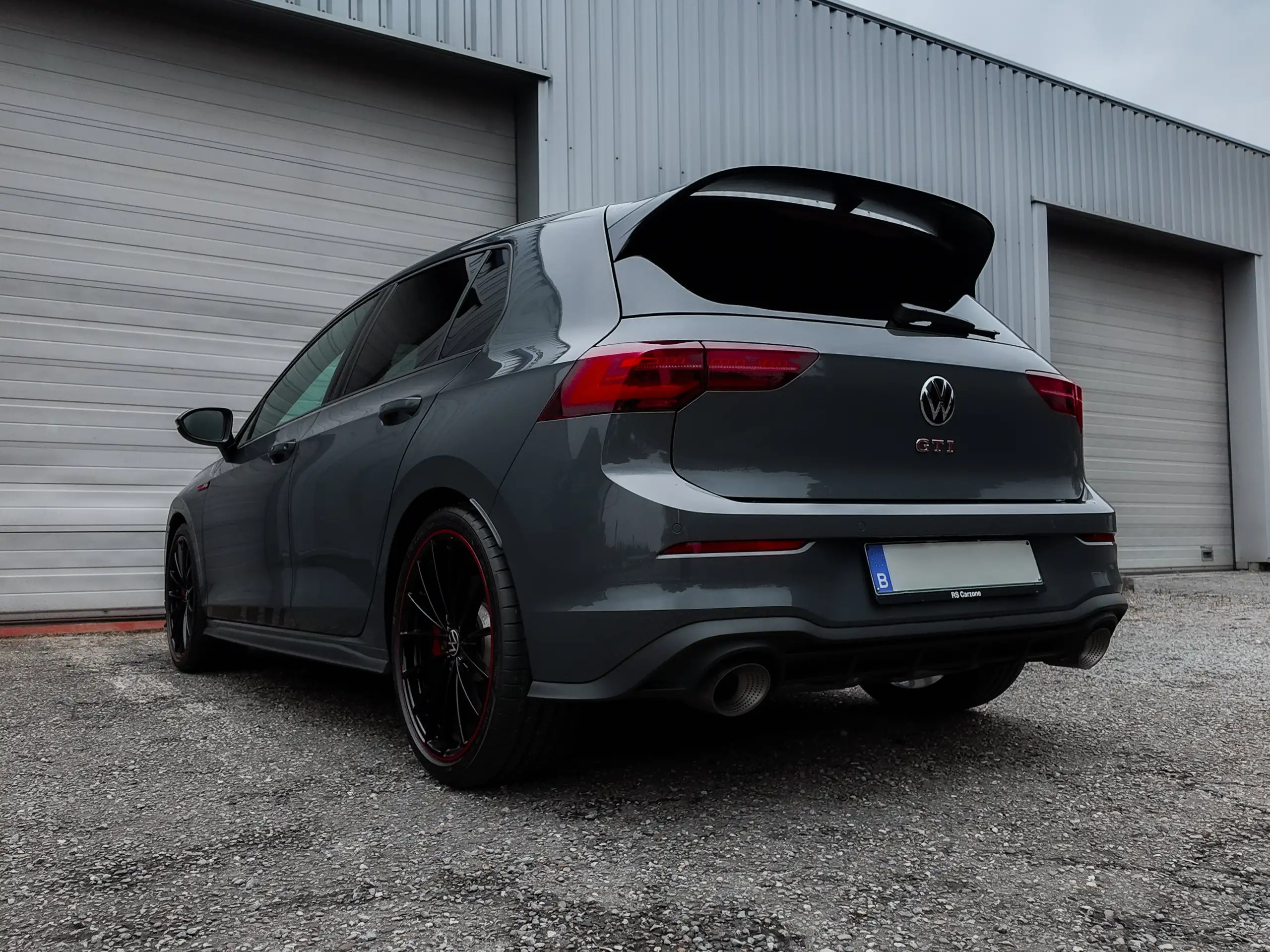 Volkswagen - Golf GTI