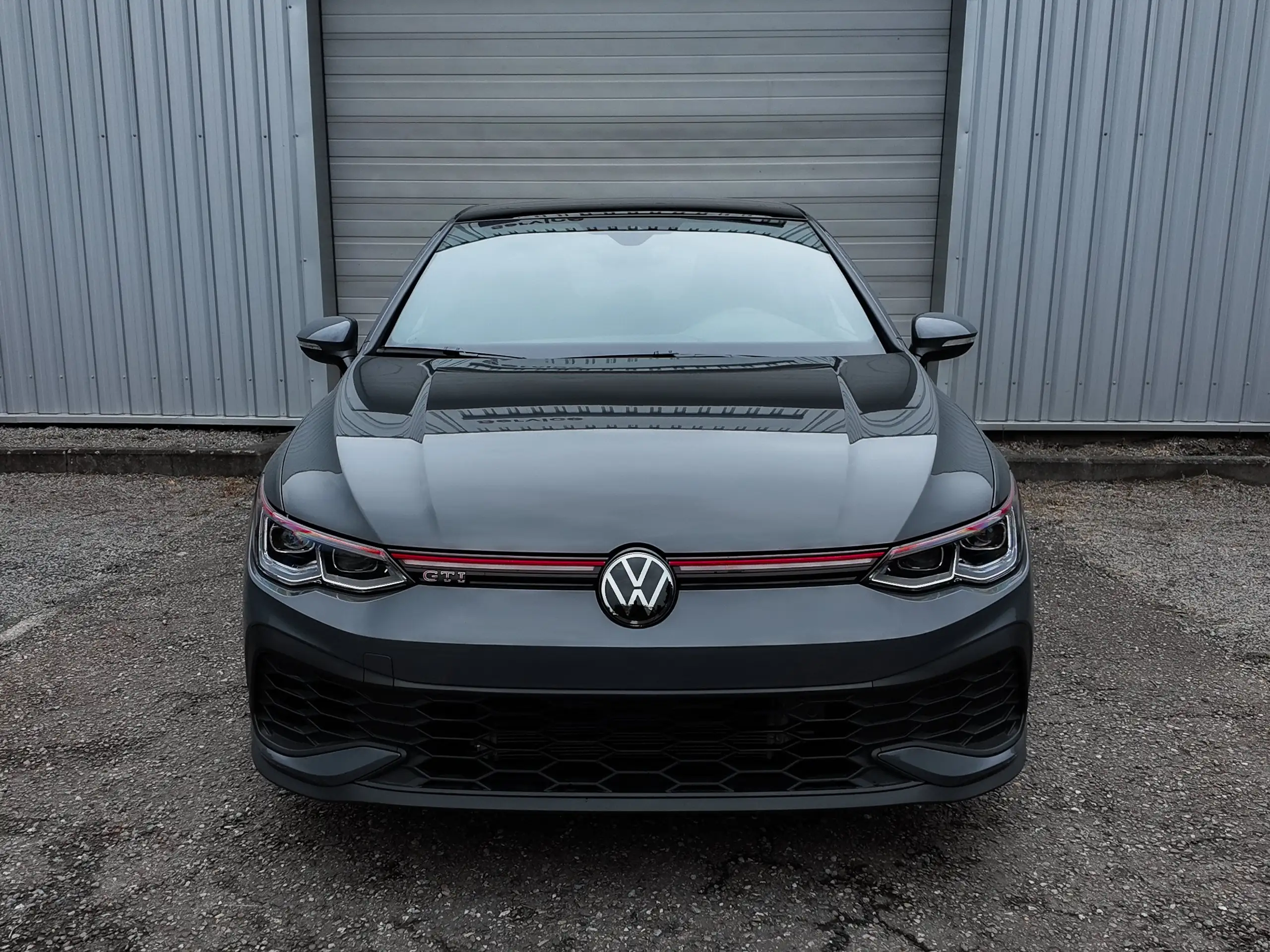 Volkswagen - Golf GTI