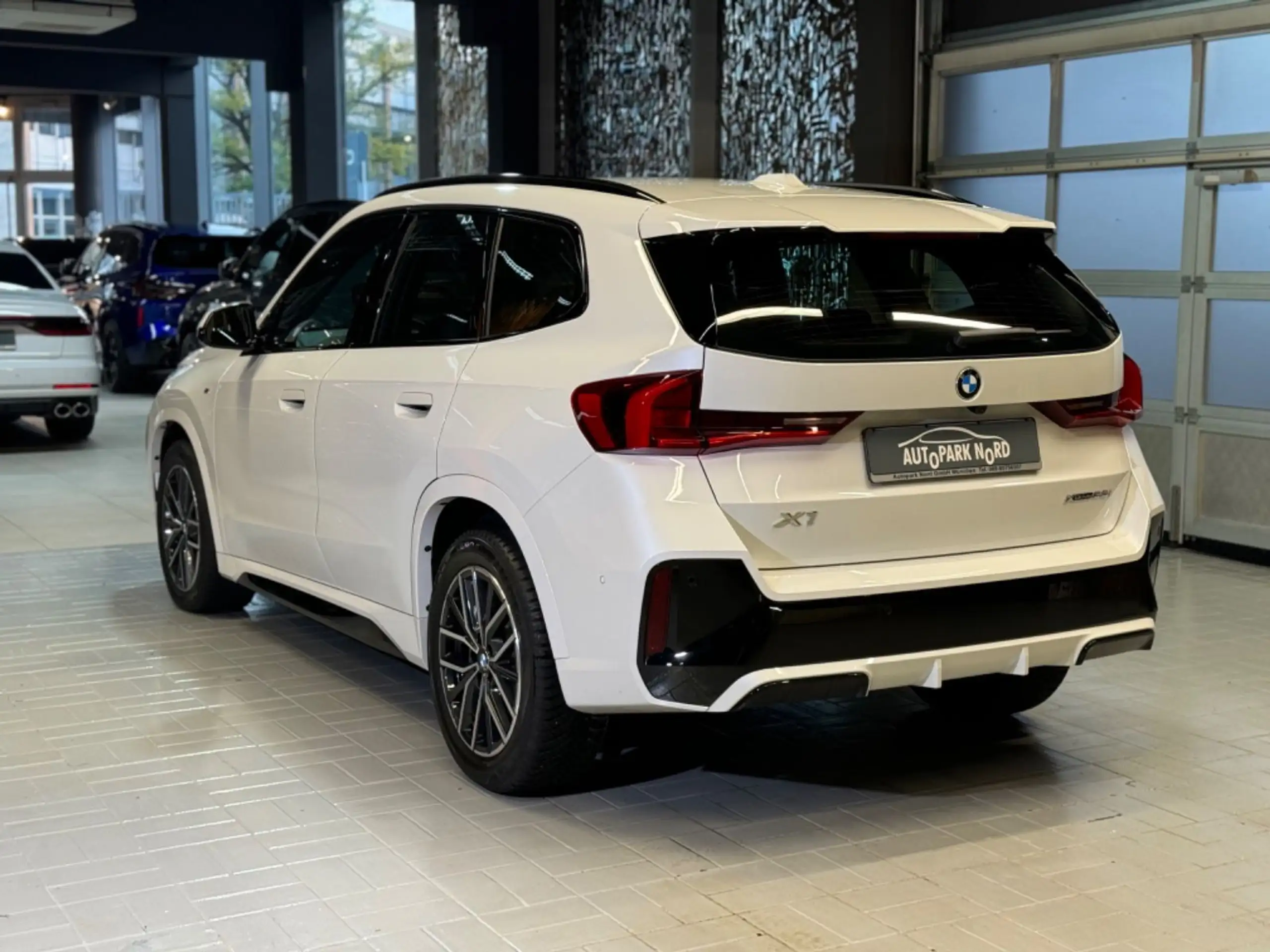 BMW - X1