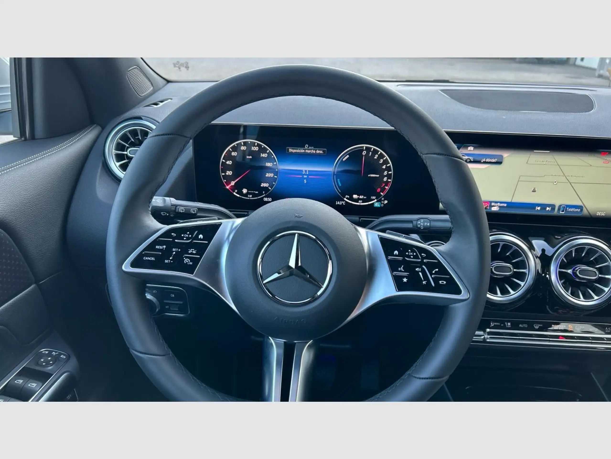 Mercedes-Benz - GLA 250