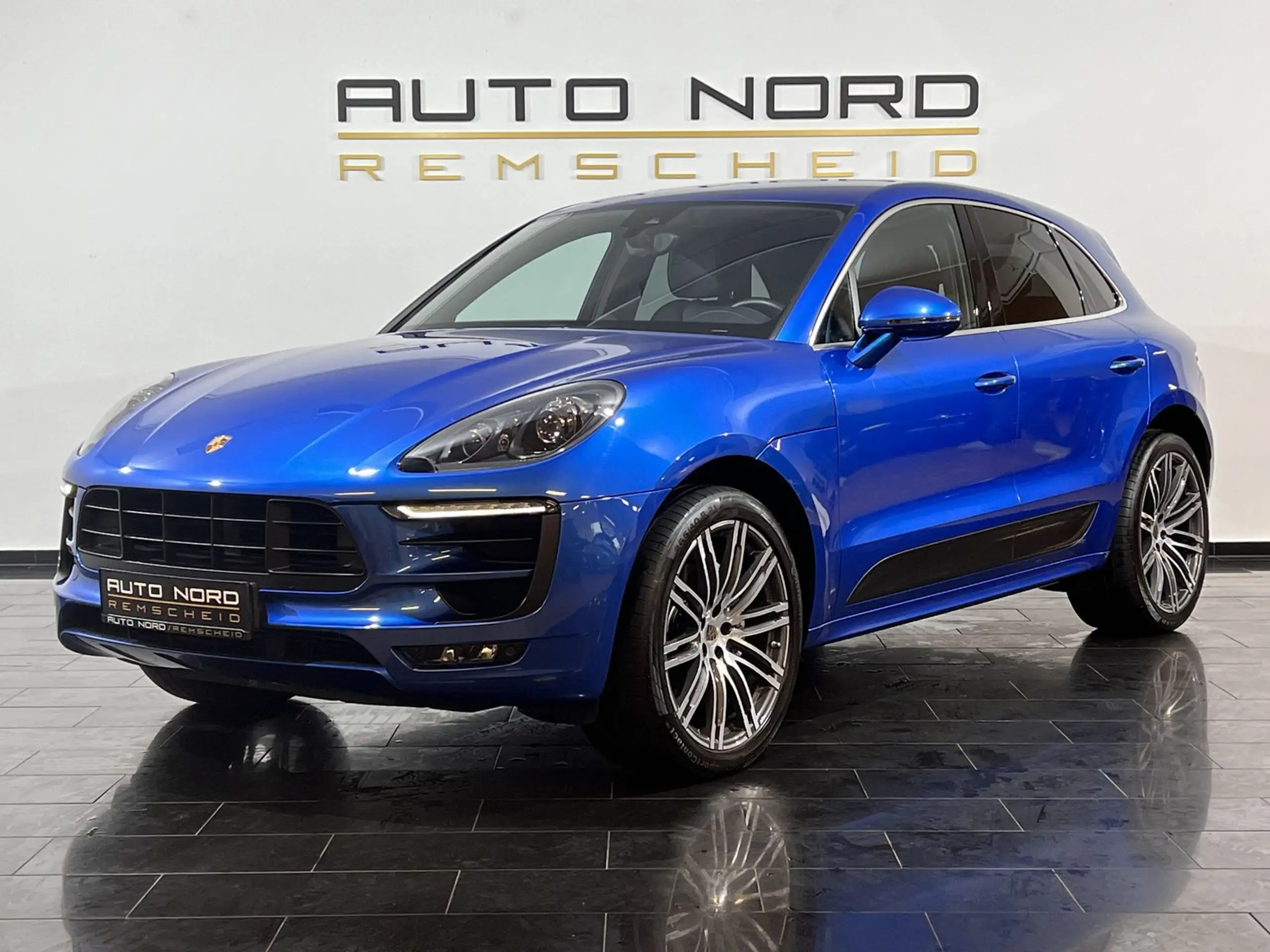 Porsche - Macan