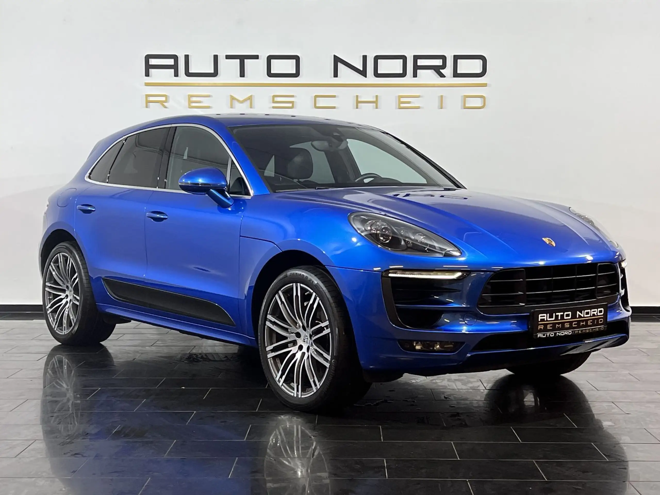 Porsche - Macan