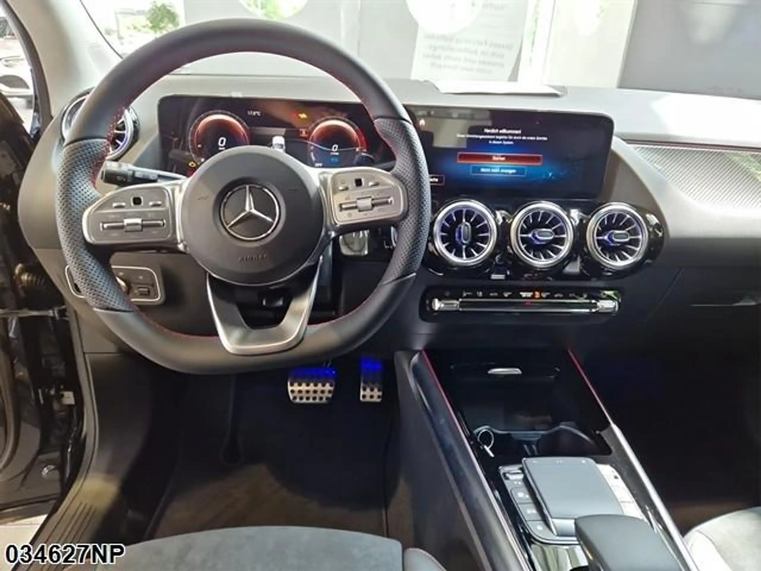 Mercedes-Benz - GLA 250