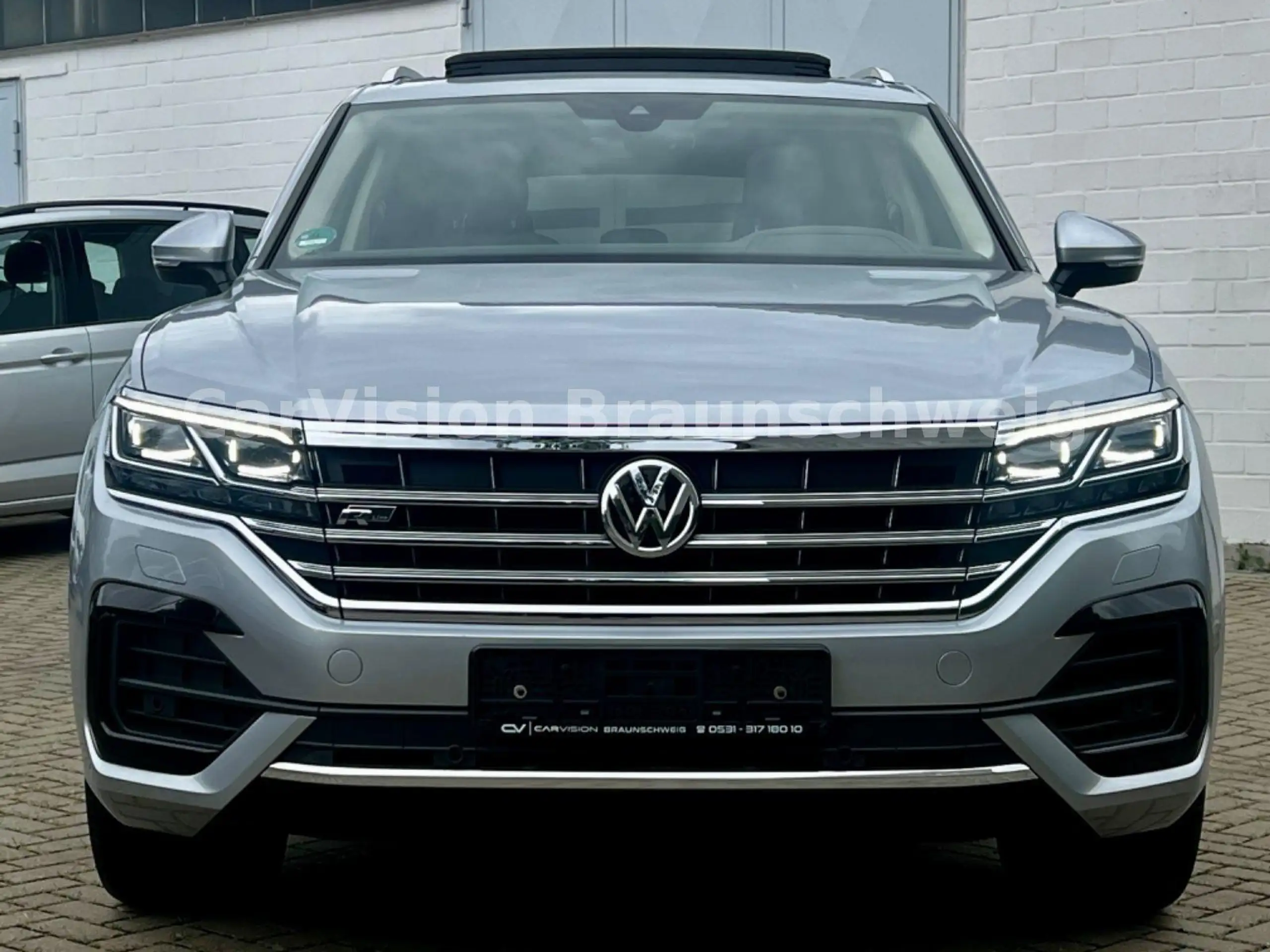 Volkswagen - Touareg