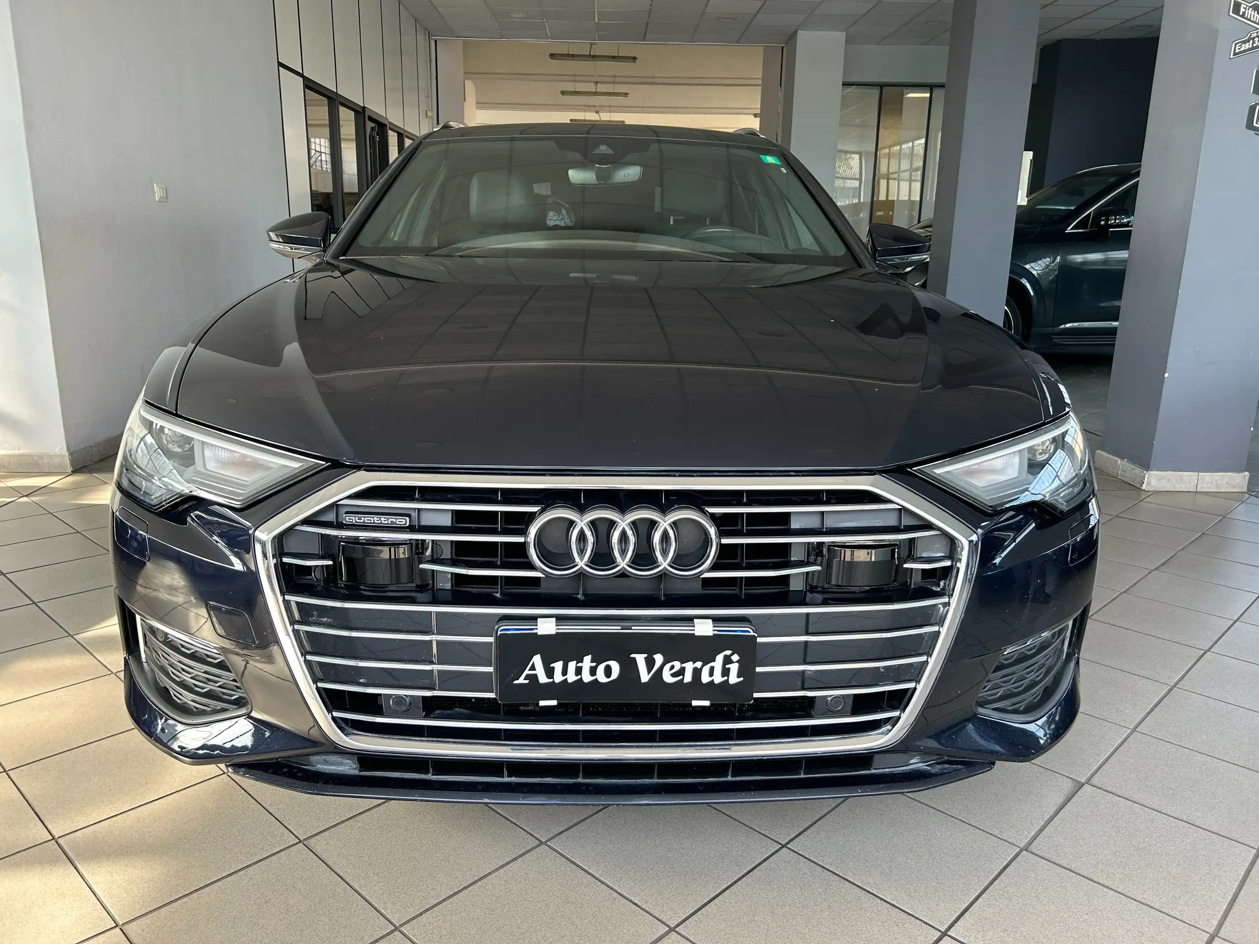 Audi - A6