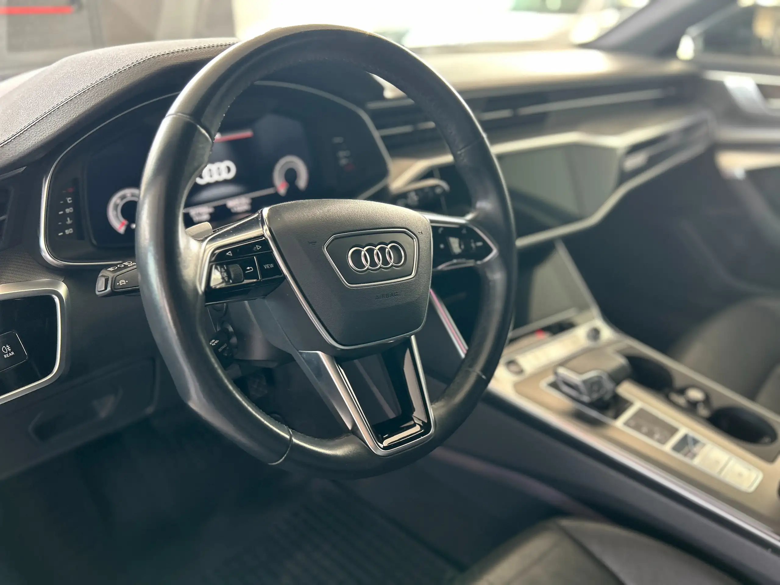 Audi - A6