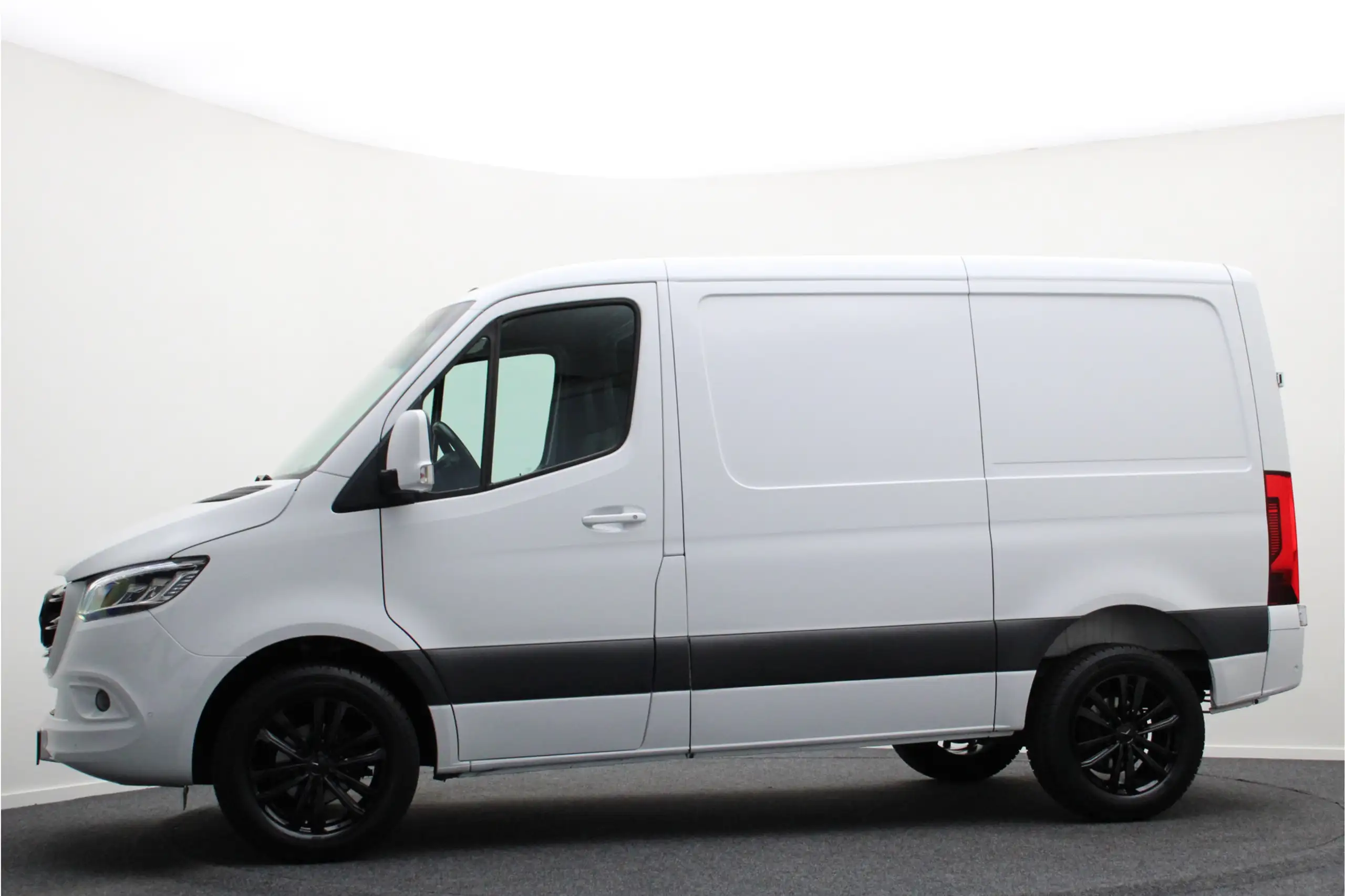 Mercedes-Benz - Sprinter