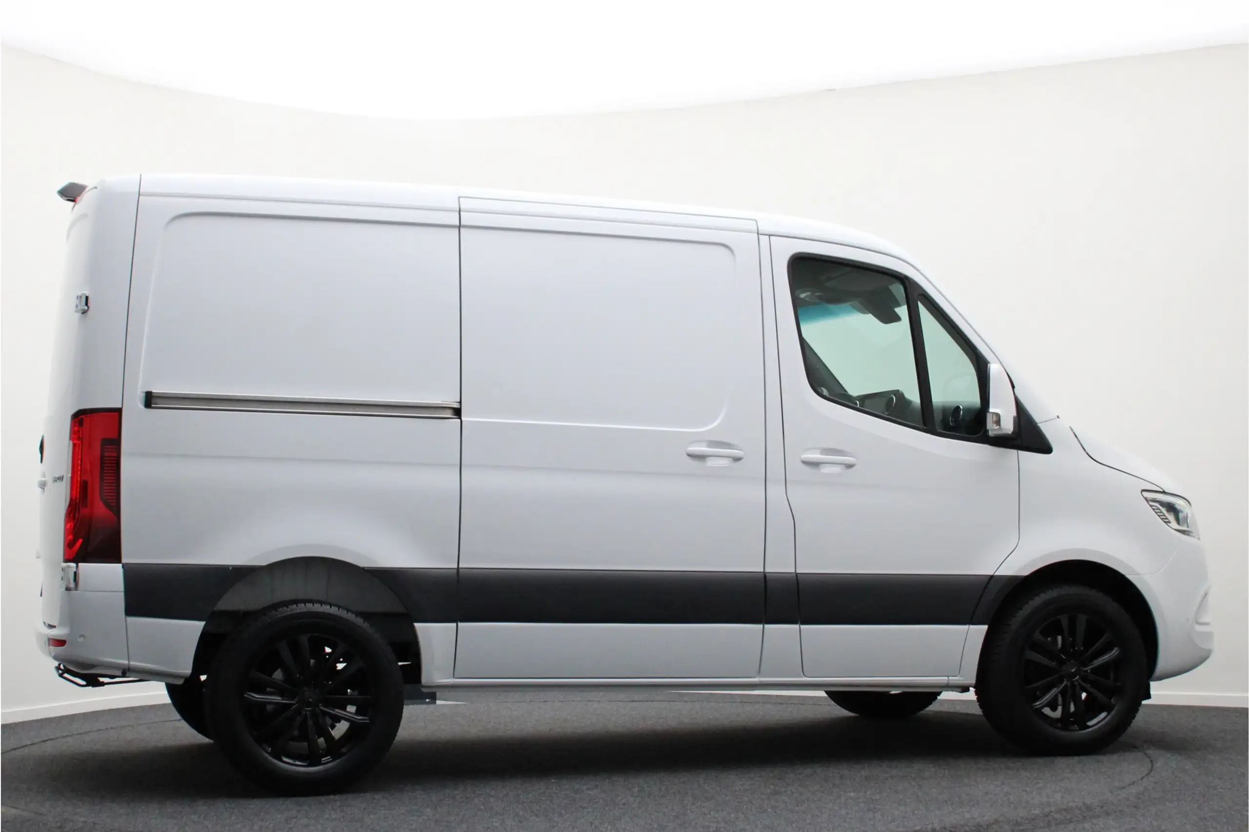 Mercedes-Benz - Sprinter